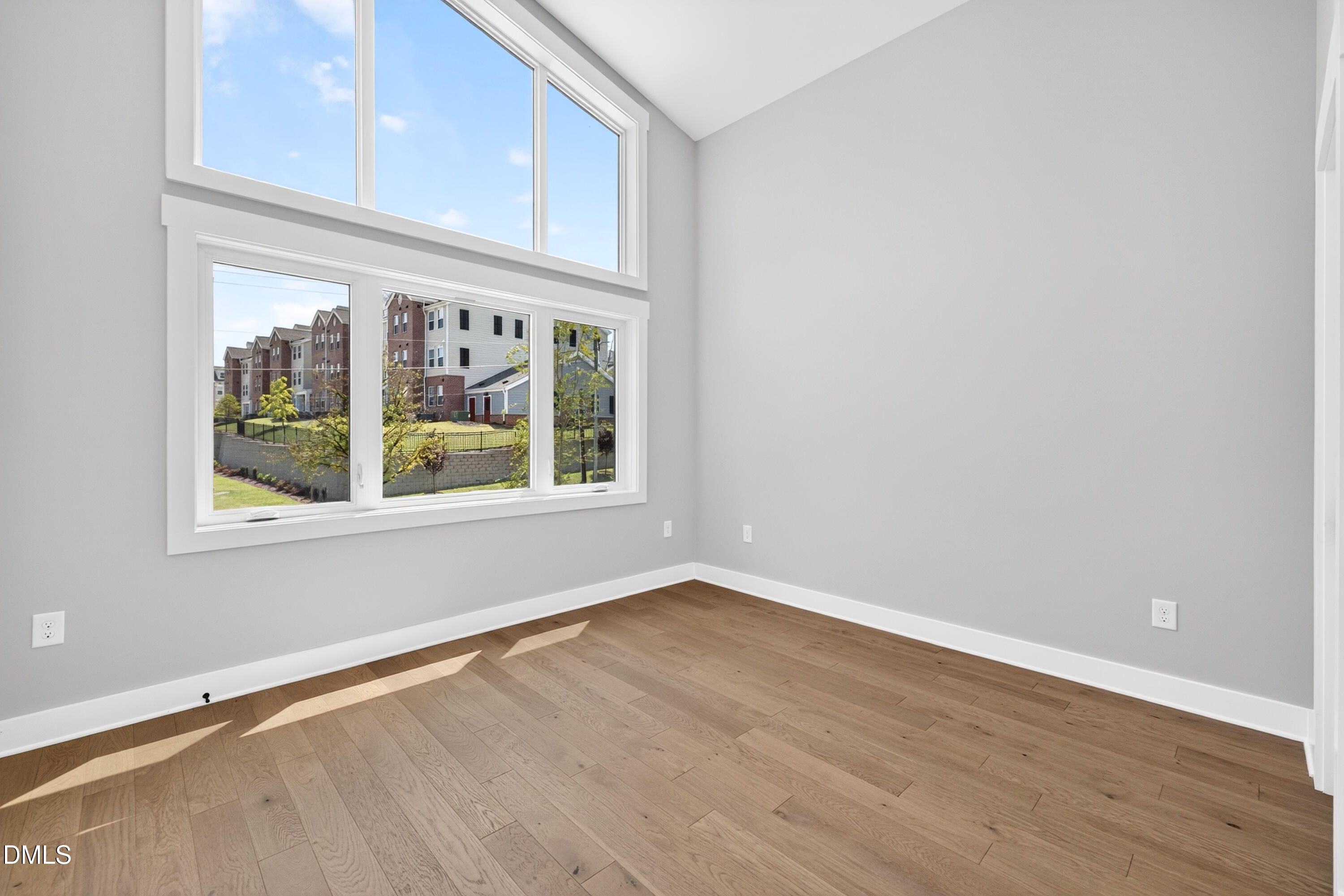 543 Bragg Street Property Photo 24