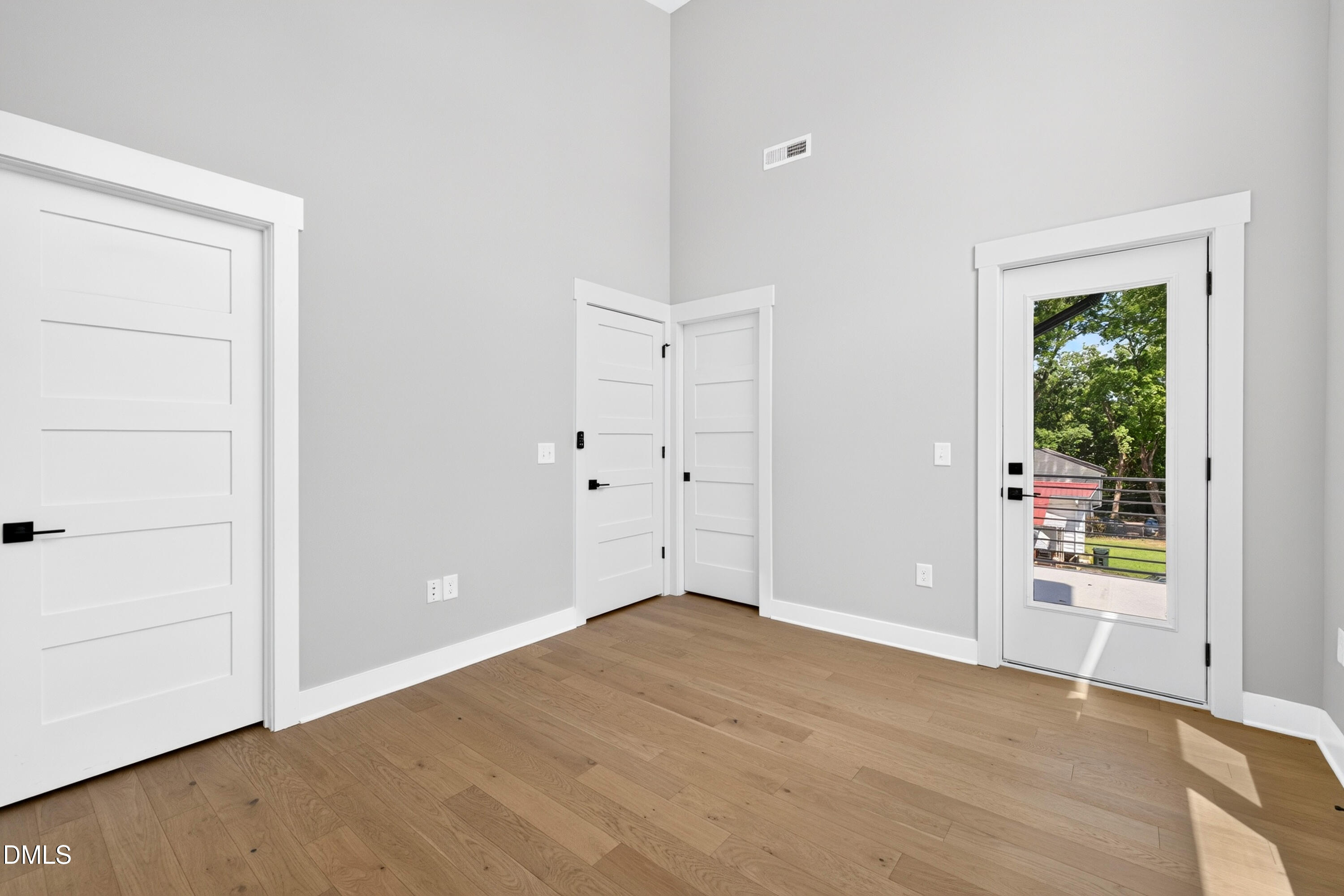 543 Bragg Street Property Photo 25