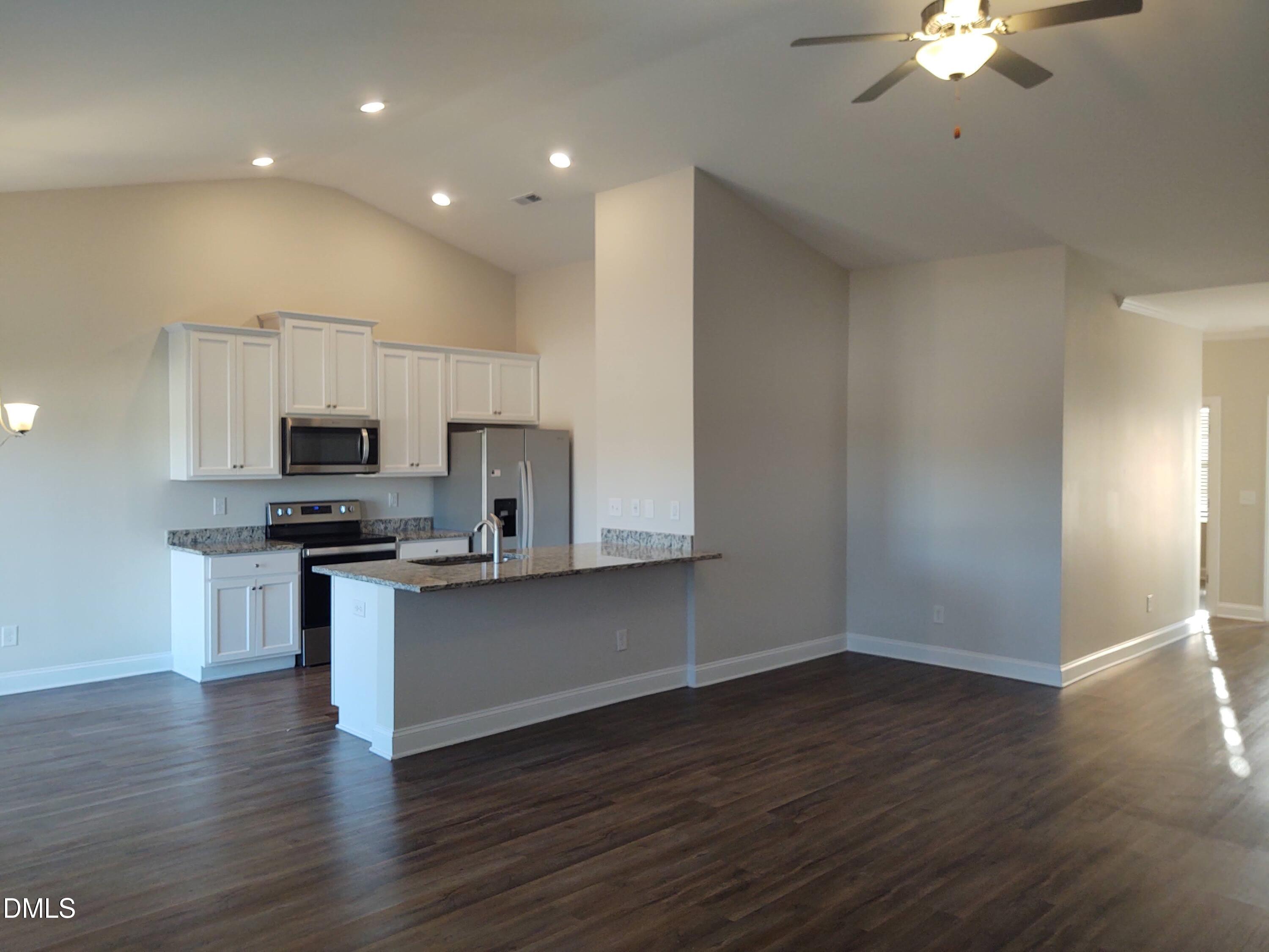 90 Level Drive Property Photo 5
