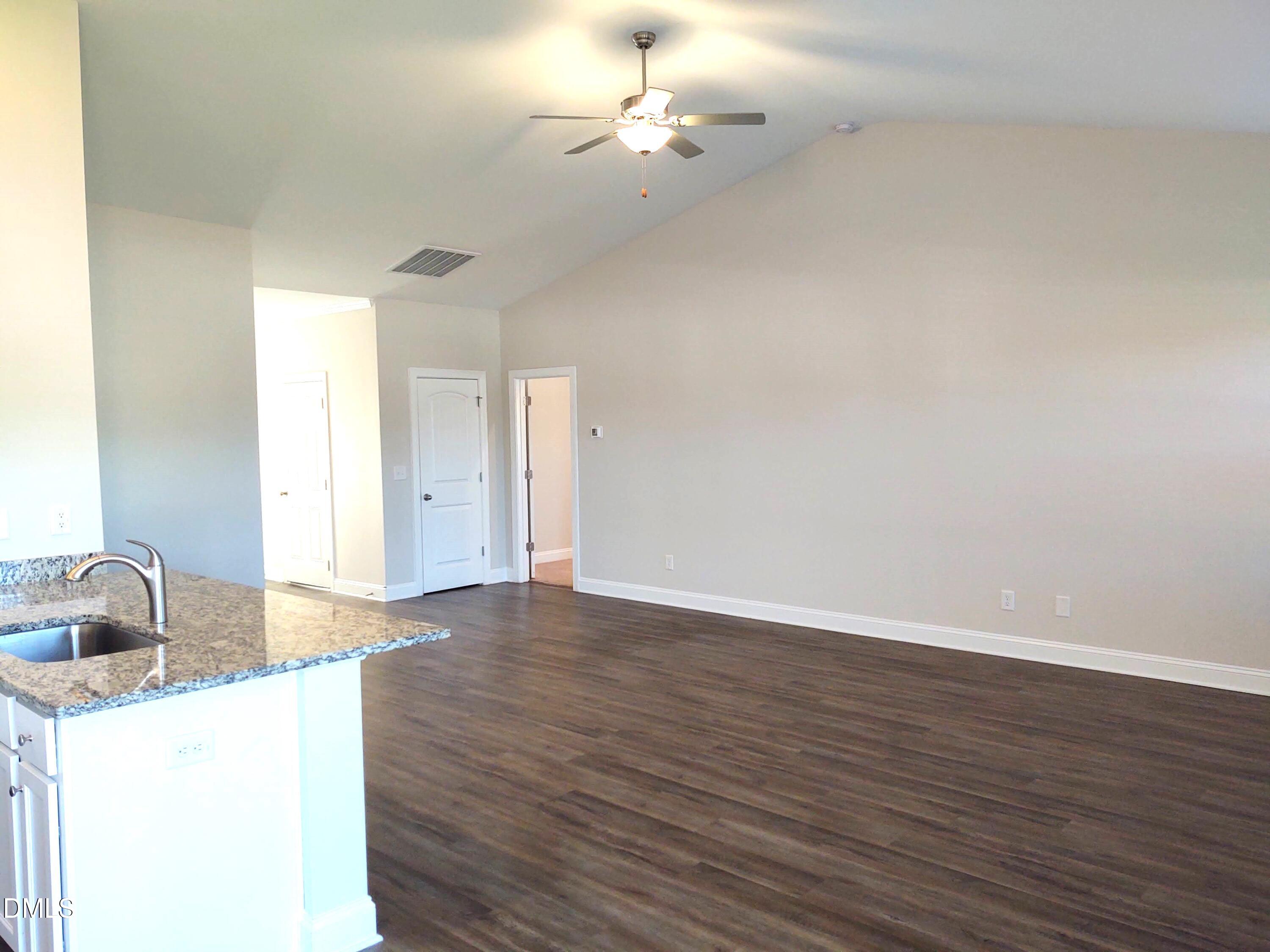 90 Level Drive Property Photo 6