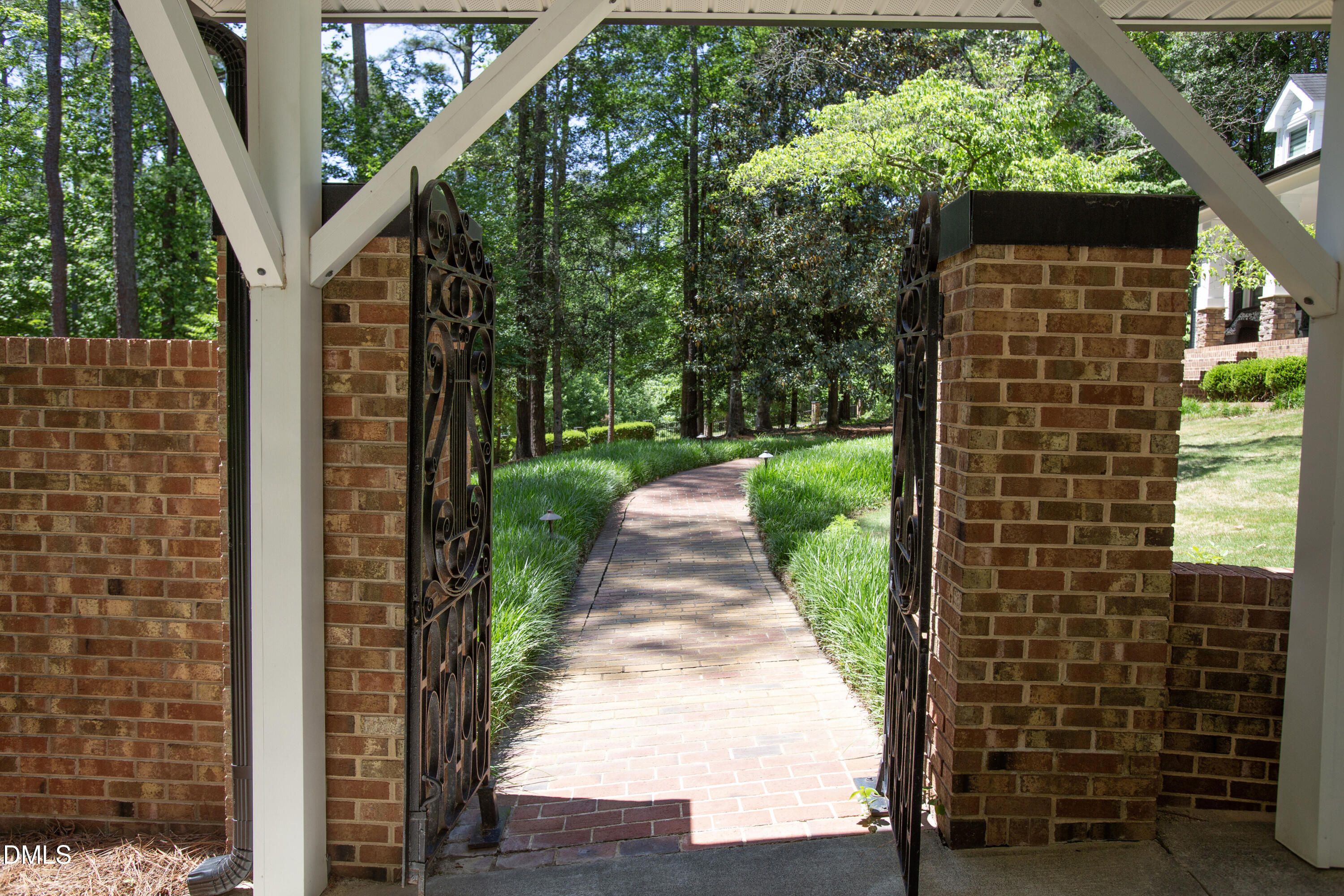 3005 Horse Shoe Farm Road Property Photo 12