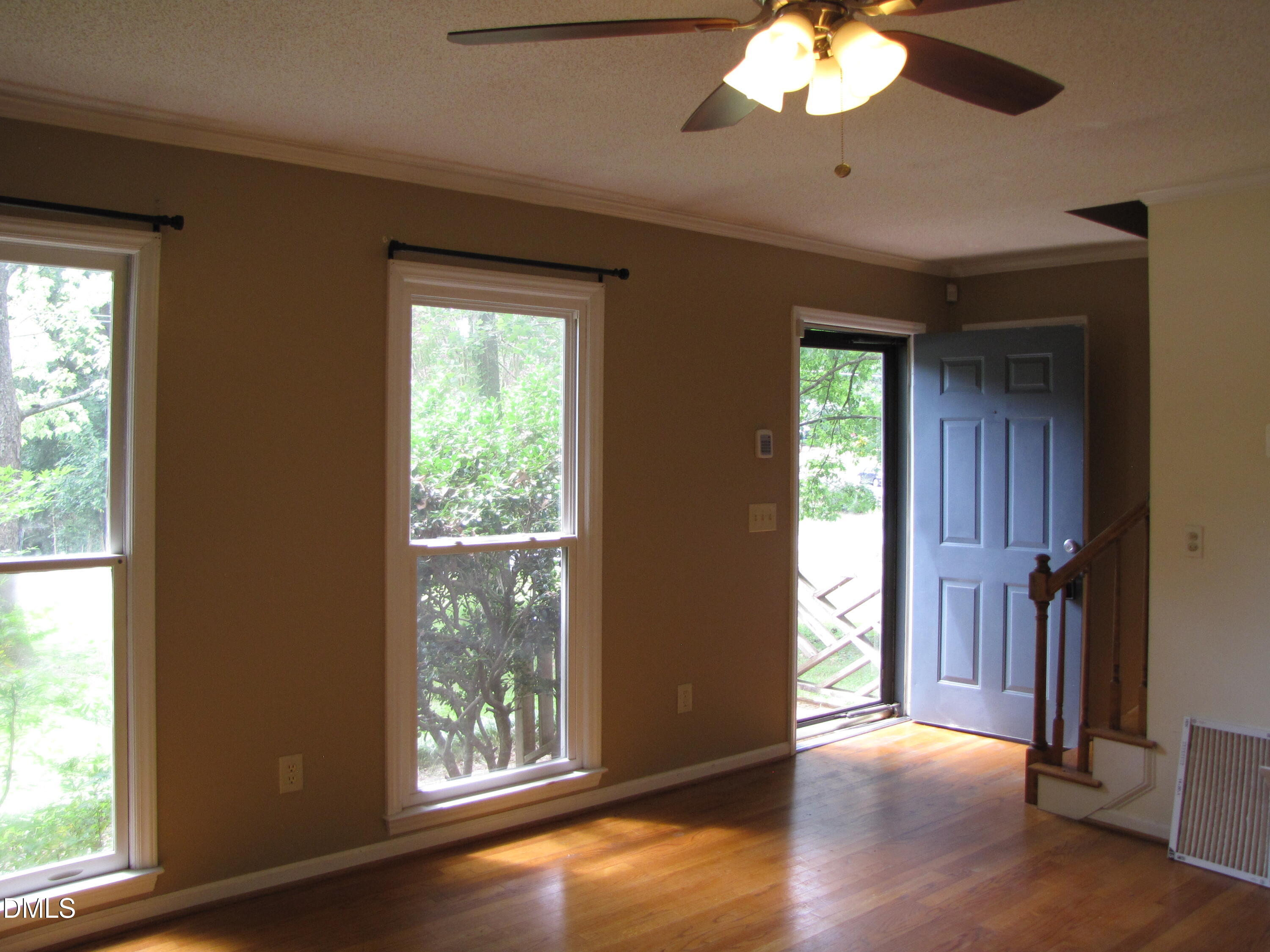 603 E Hammond Street Property Photo 3