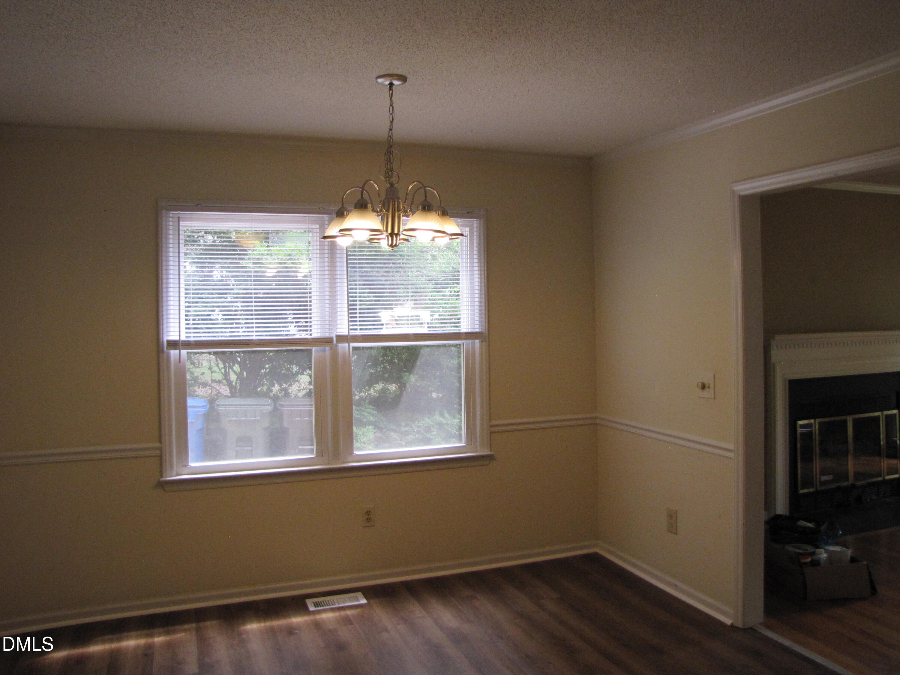 603 E Hammond Street Property Photo 4