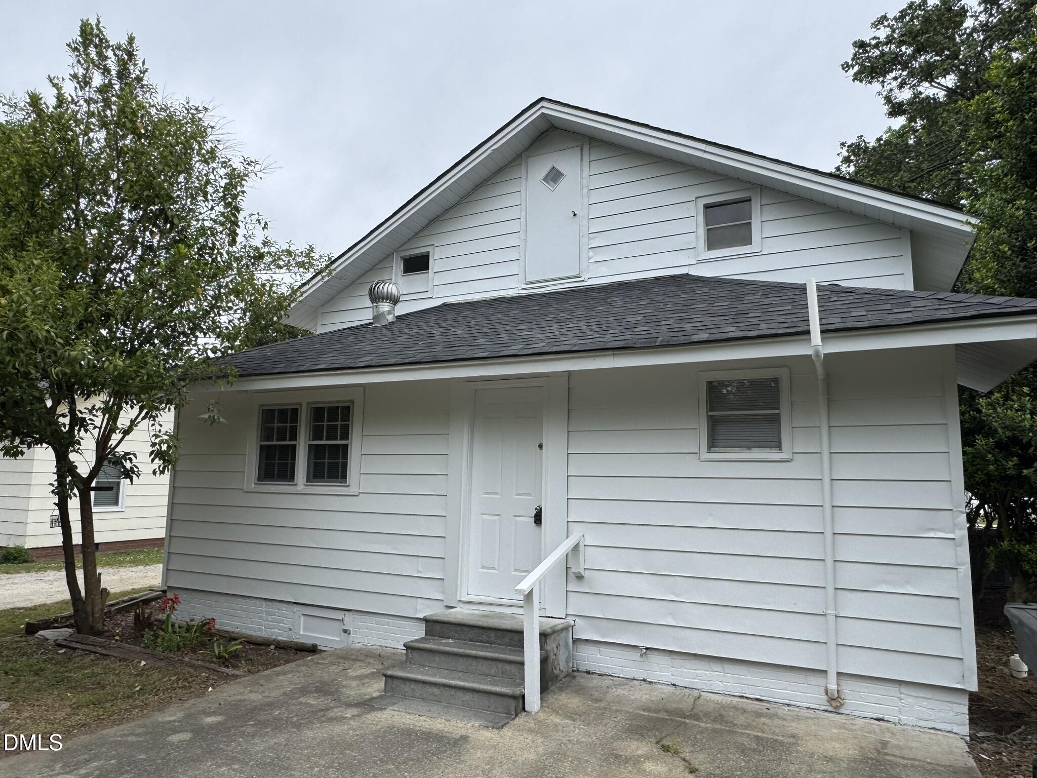 307 E F Street Property Photo 16