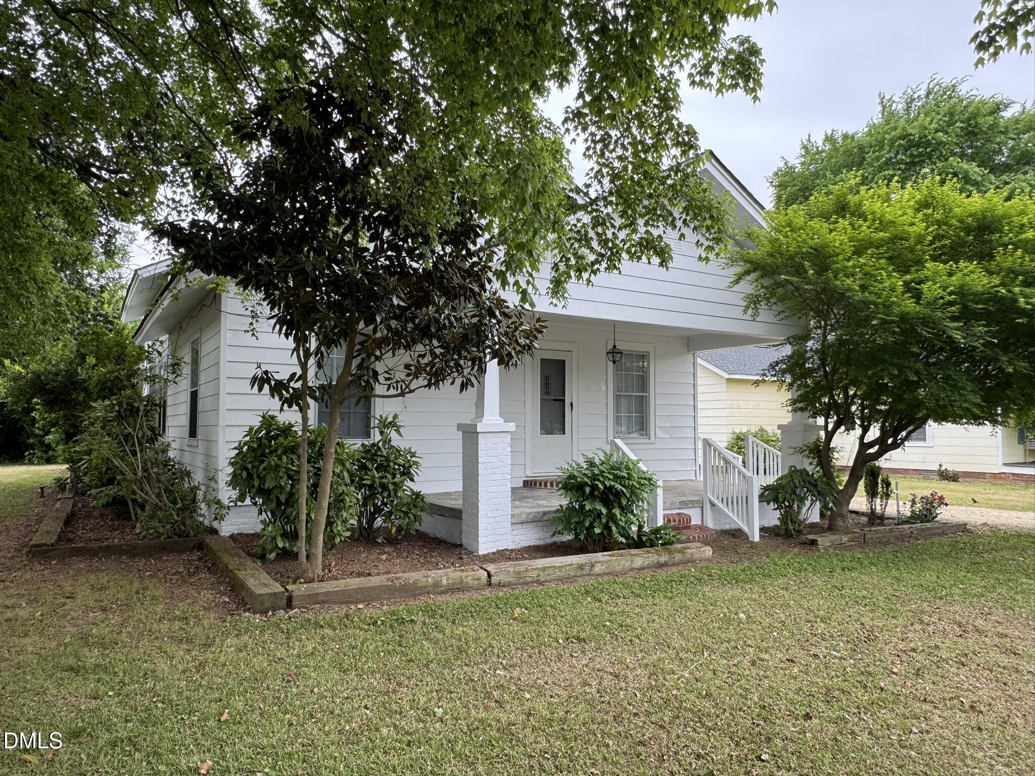 307 E F Street Property Photo 21