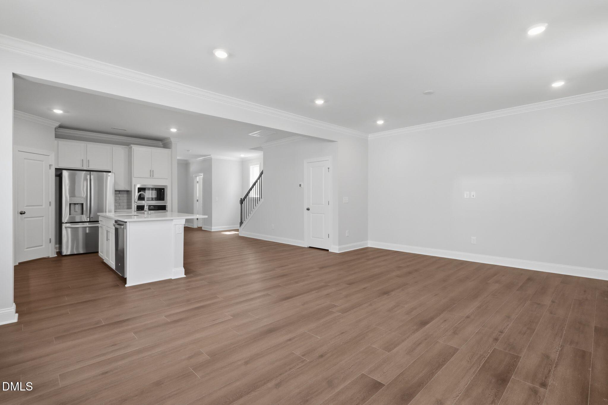 1733 Uplift Avenue Property Photo 13