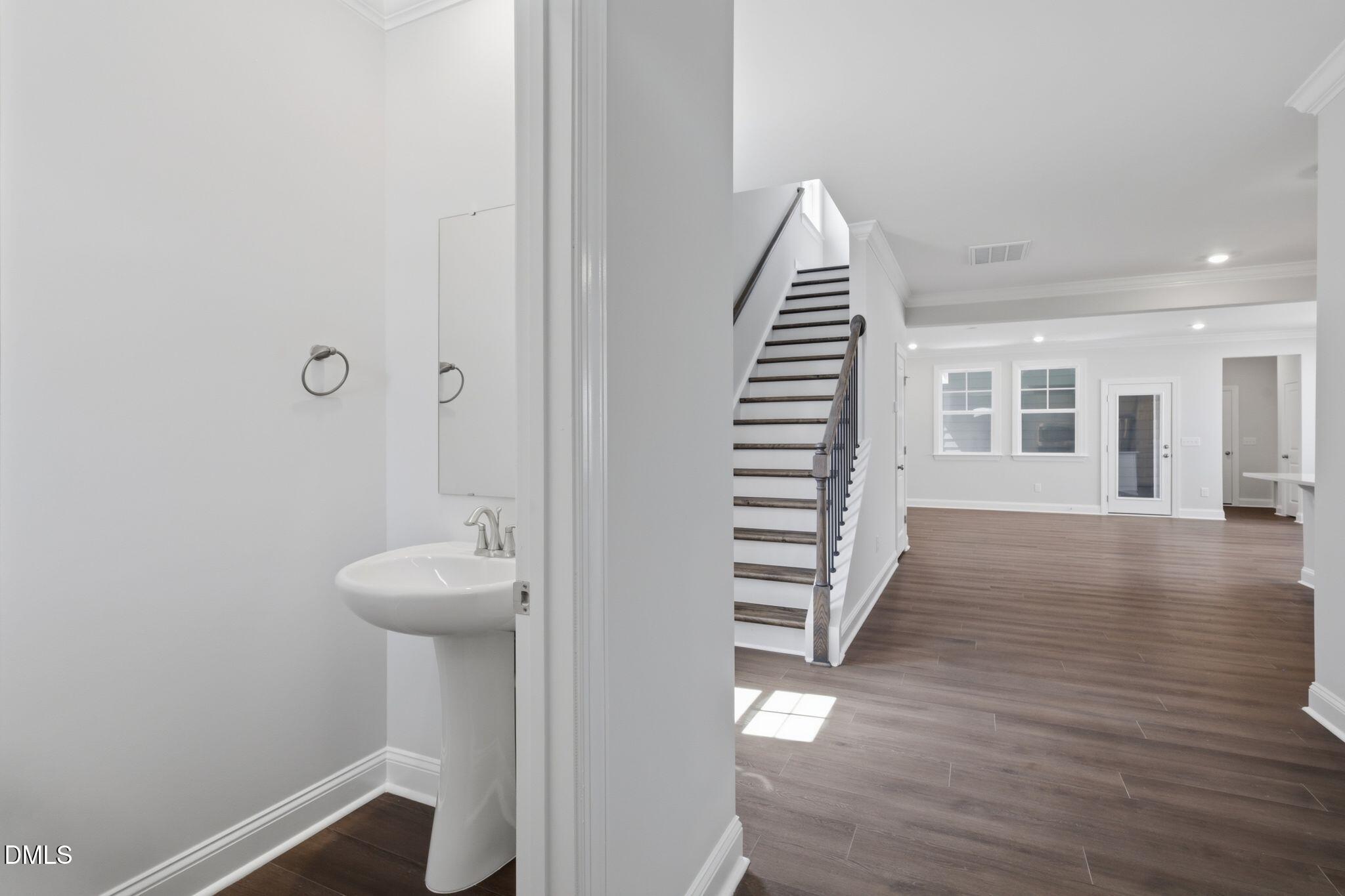 1733 Uplift Avenue Property Photo 14