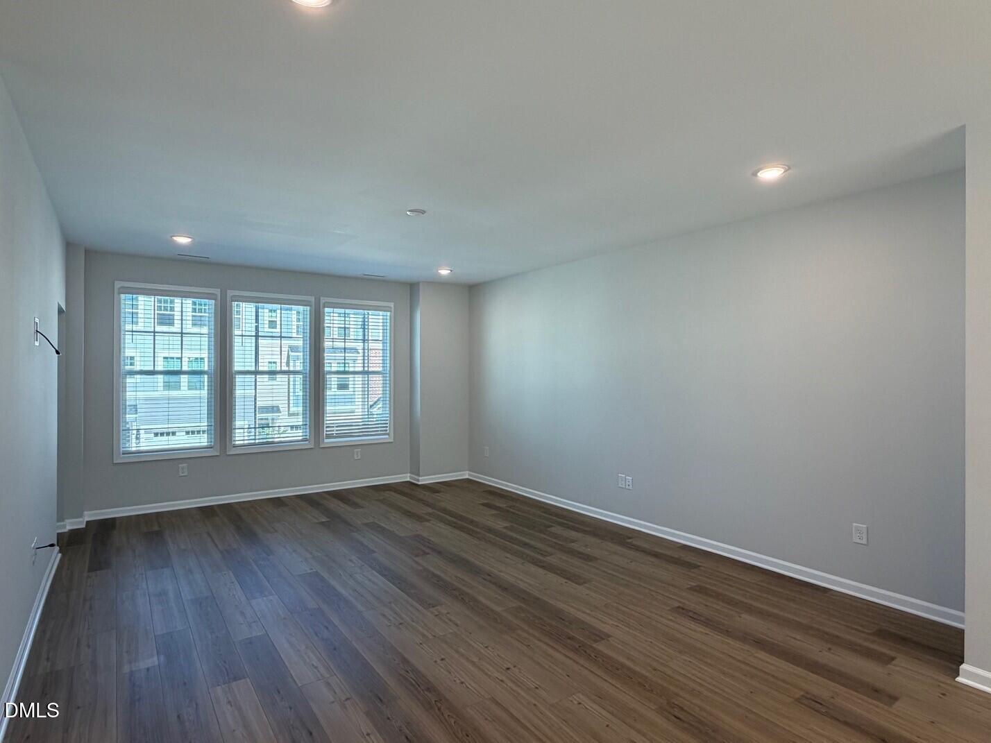10027 Secluded Garden Drive Property Photo 6