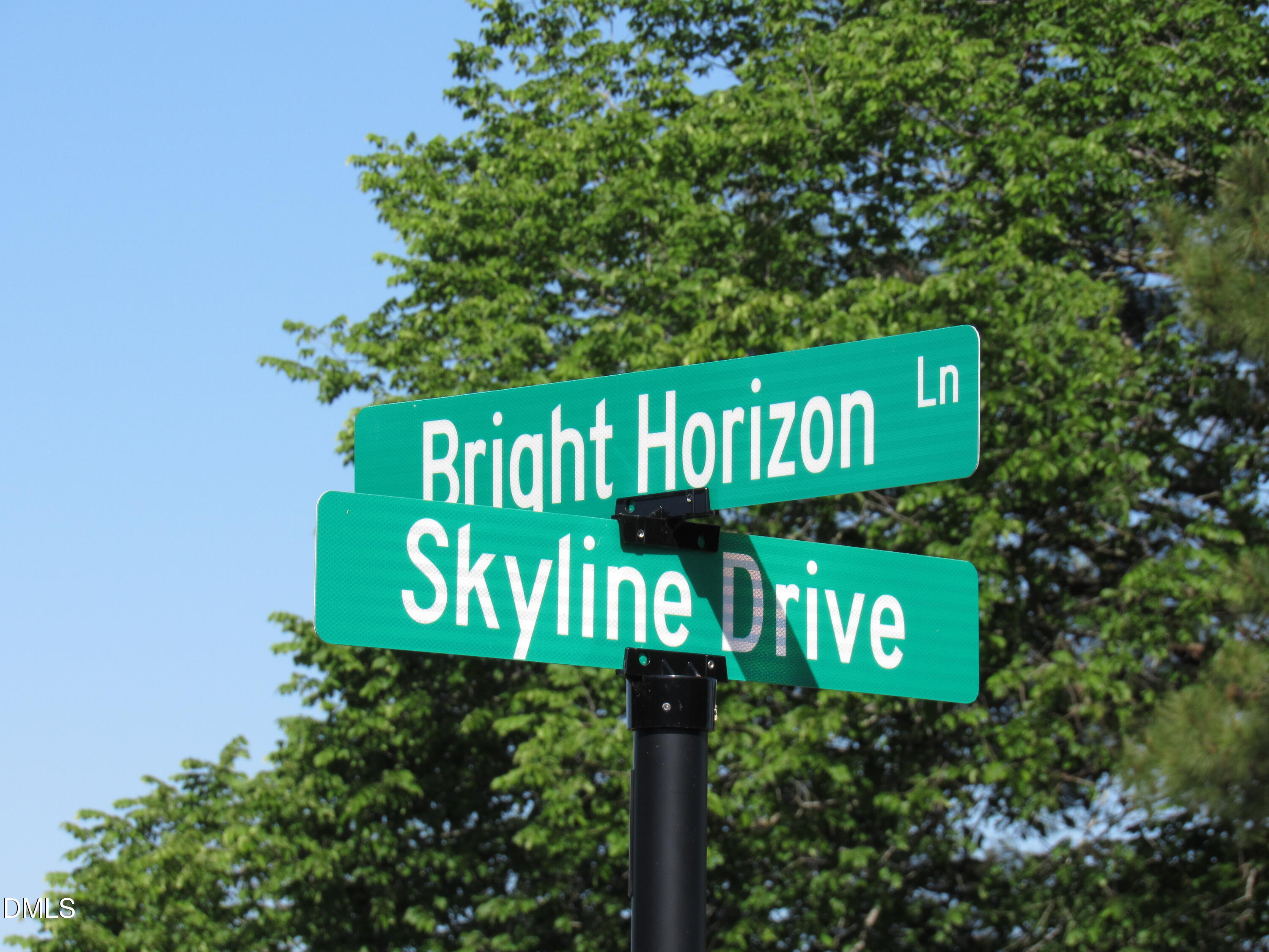10 Skyline Drive Property Photo 2