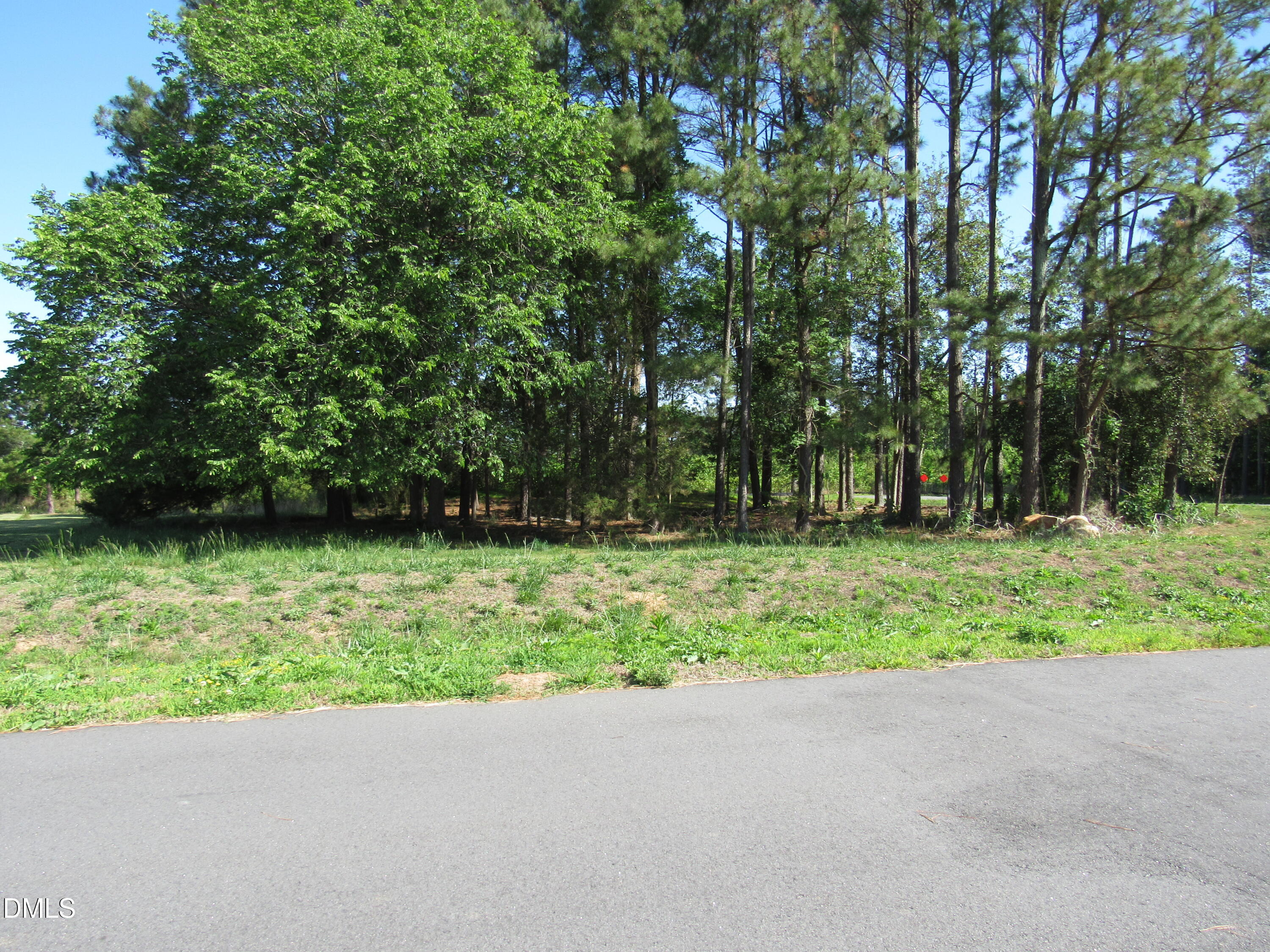 10 Skyline Drive Property Photo 16