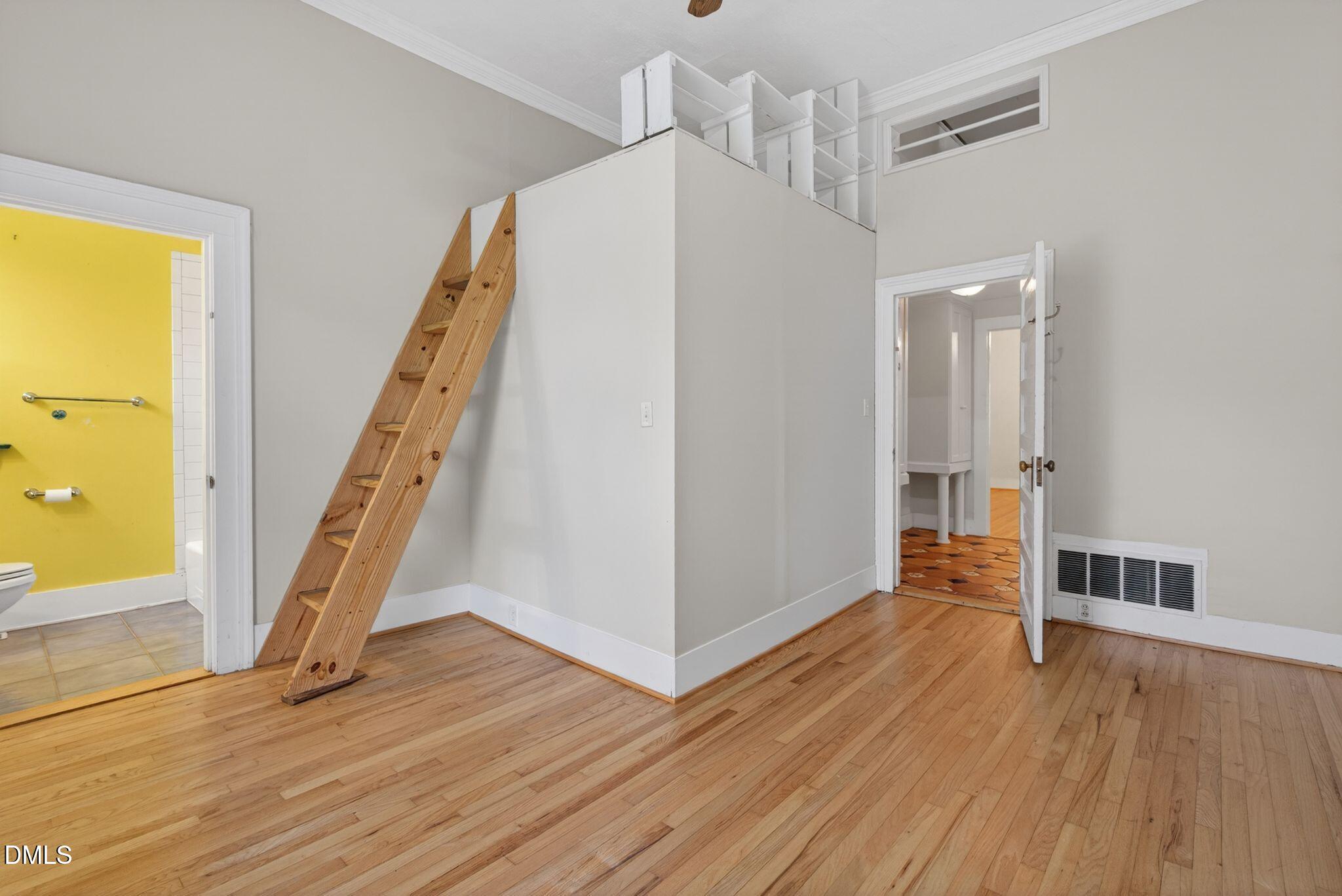 502 Devereux Street Property Photo 35