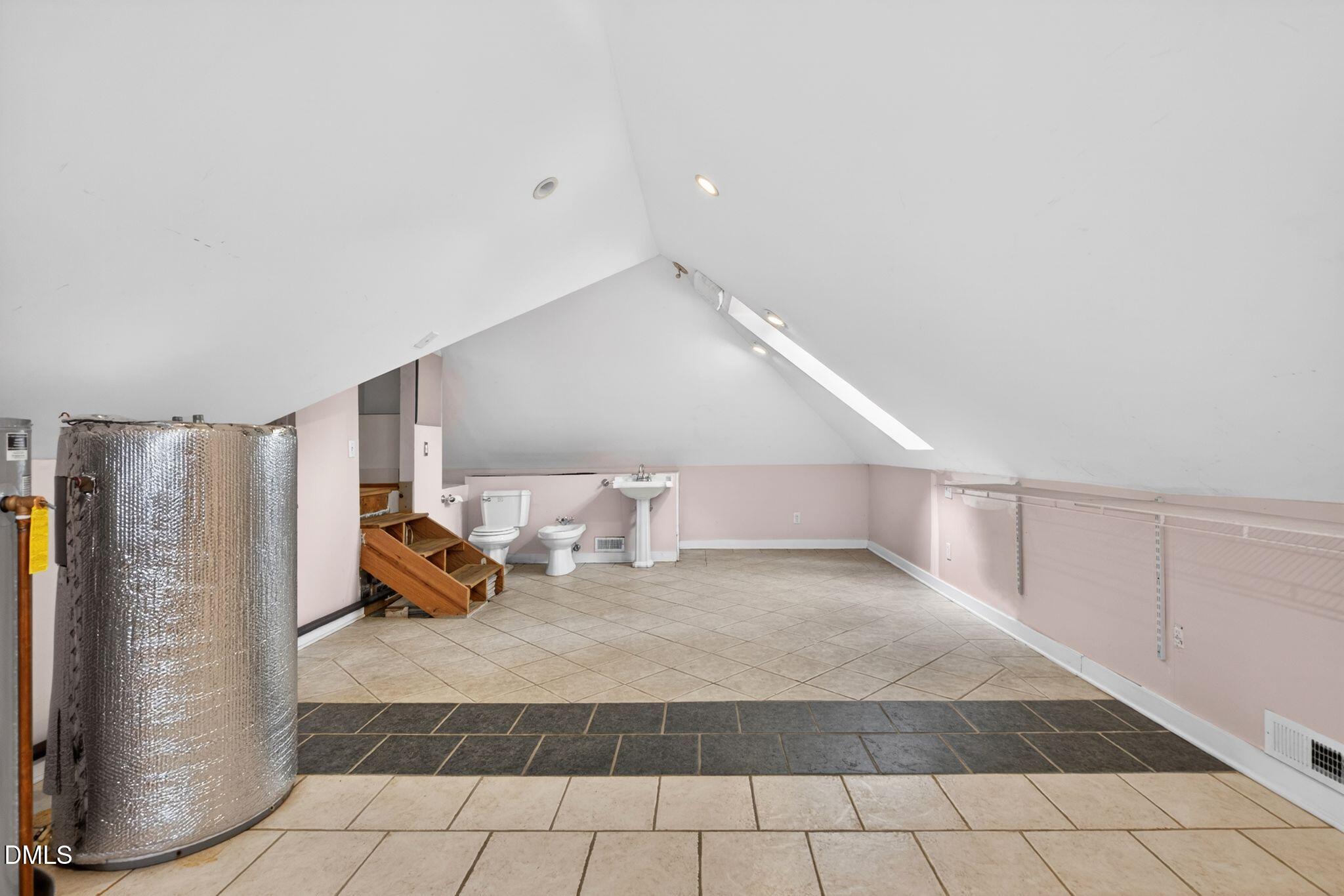 502 Devereux Street Property Photo 48