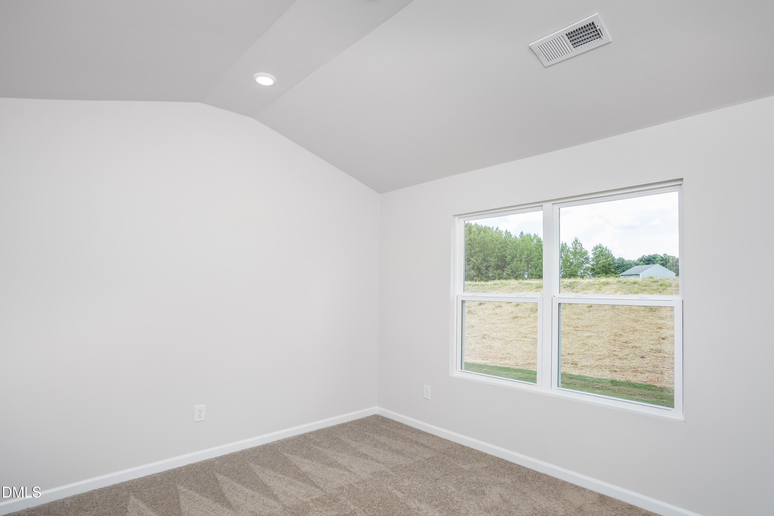 544 Chedworth Drive Property Photo 8