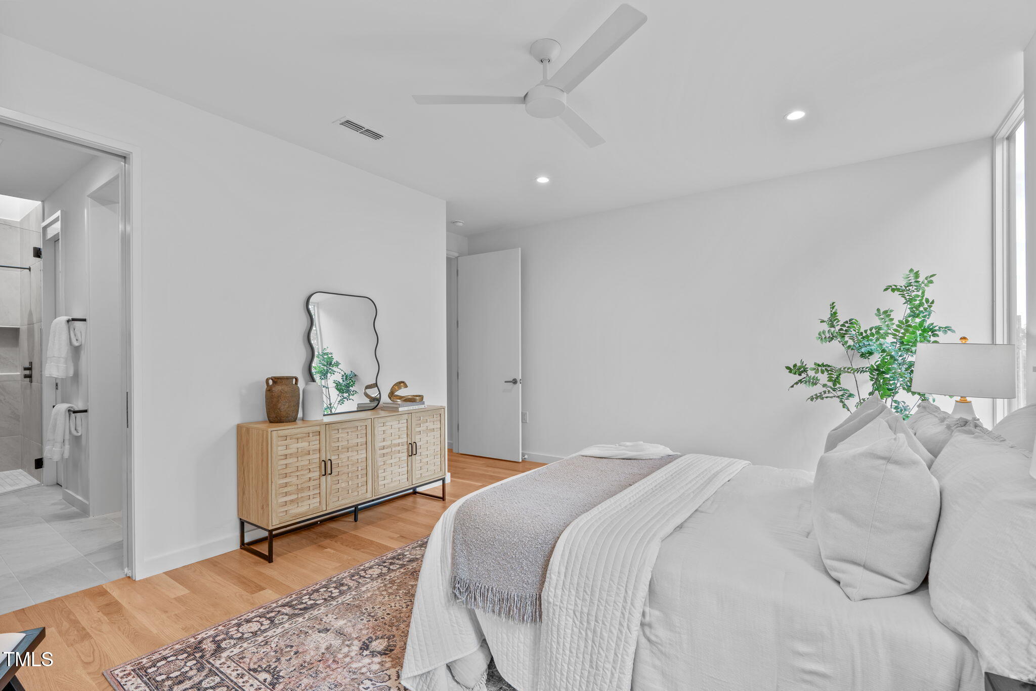 501 S Bloodworth Street 101 Property Photo 26