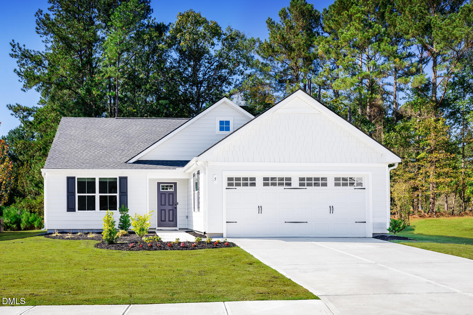 8550 Ladybug Drive Property Photo 1