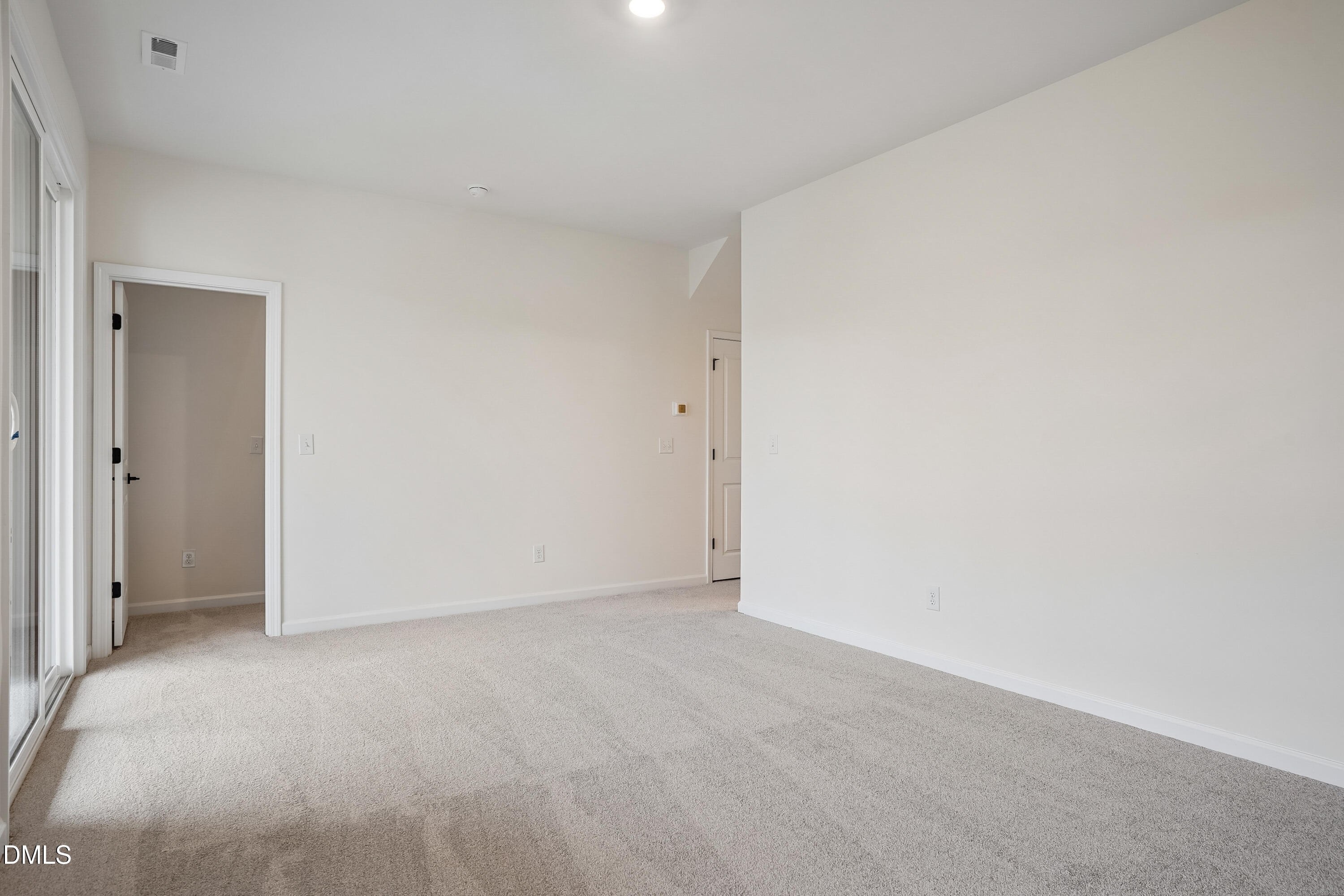 13 E Tiger Lily Trail 53 Property Photo 4