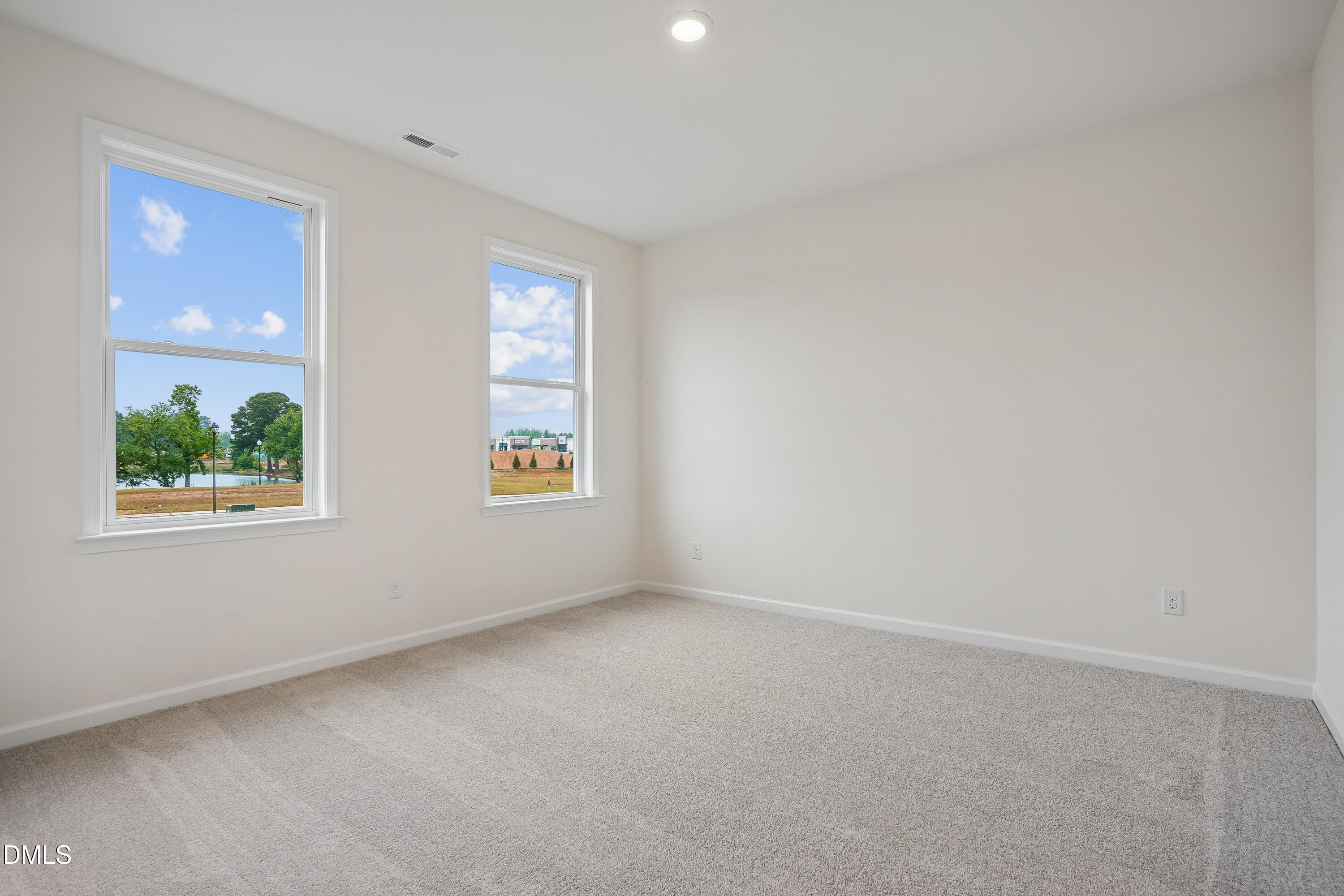13 E Tiger Lily Trail 53 Property Photo 28