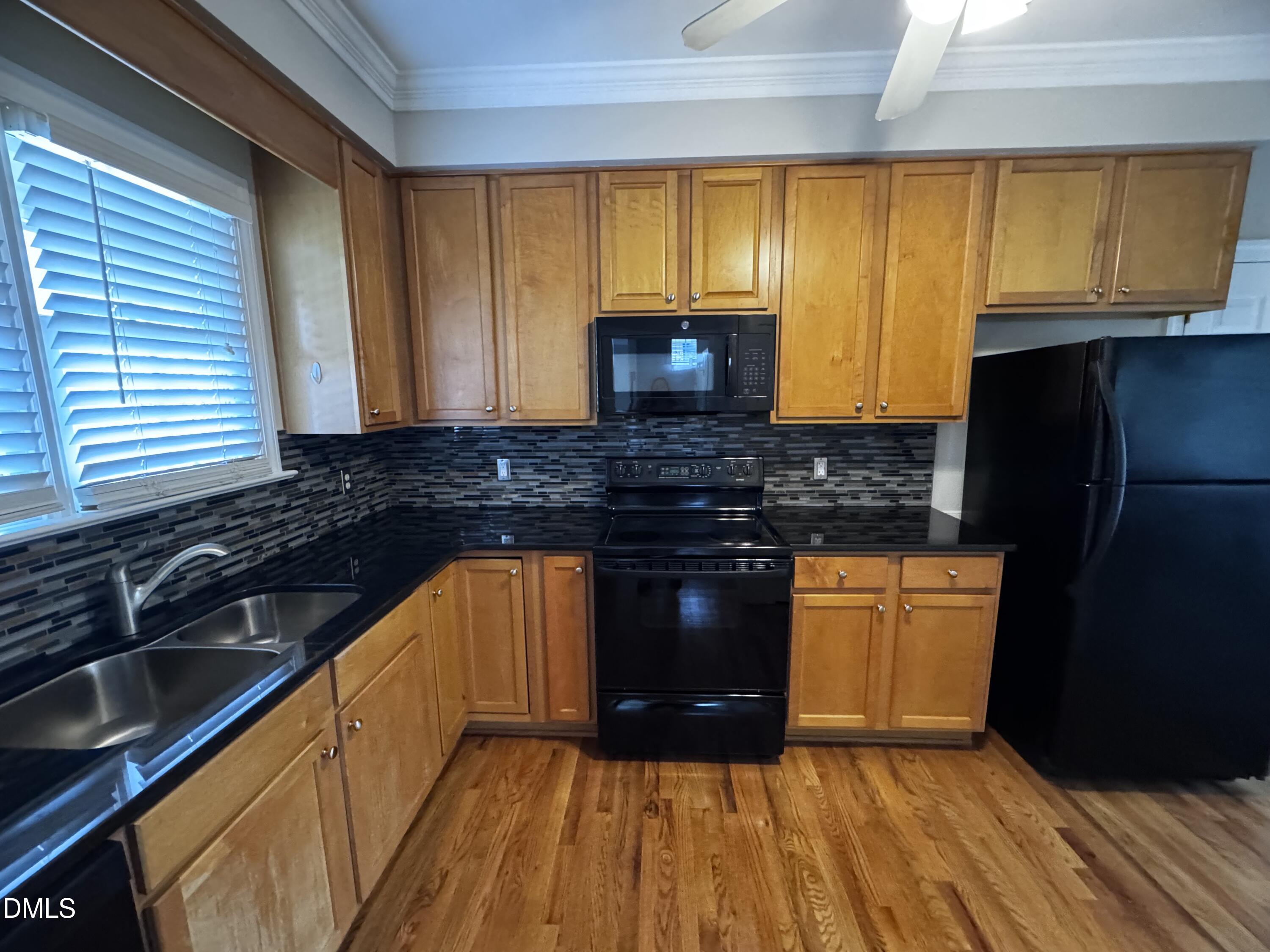 1001 Manderston Lane Property Photo 14
