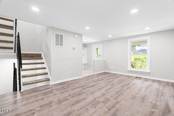 1910 Fox Sterling Drive Property Photo 15