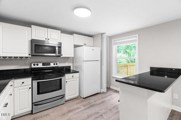 1910 Fox Sterling Drive Property Photo 26