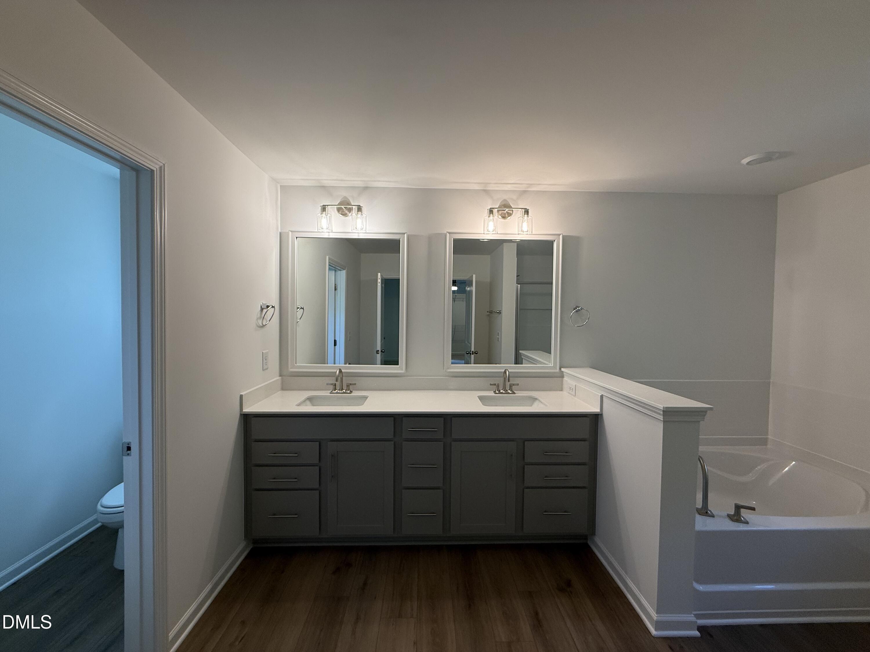 10400 Hamish Drive Property Photo 13