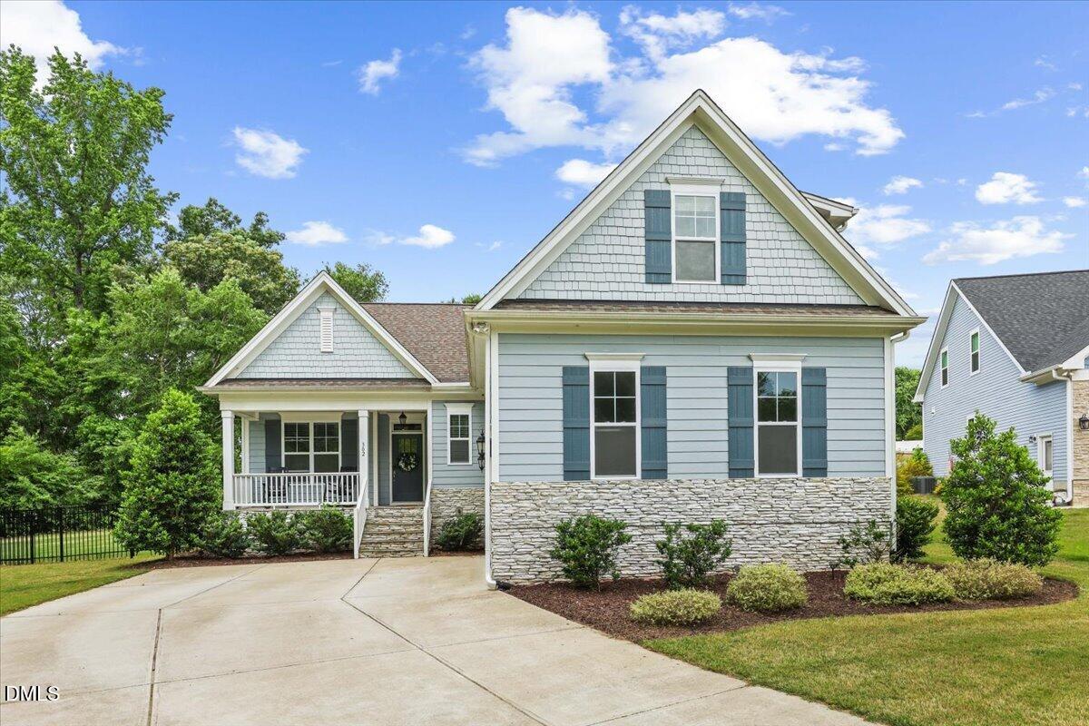 302 Old Hickory Drive Property Photo 2
