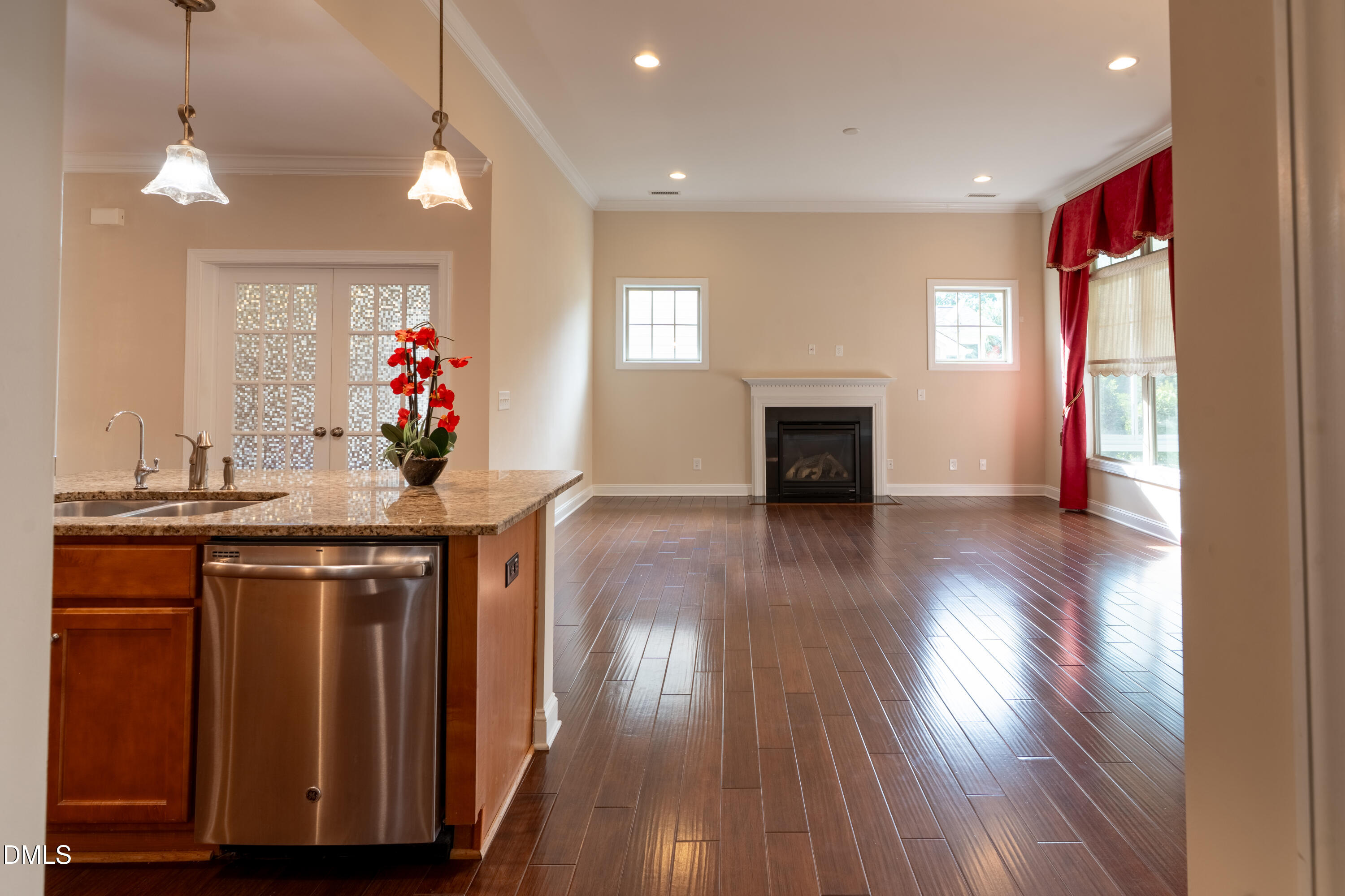 820 Lemongrass Lane Property Photo 8