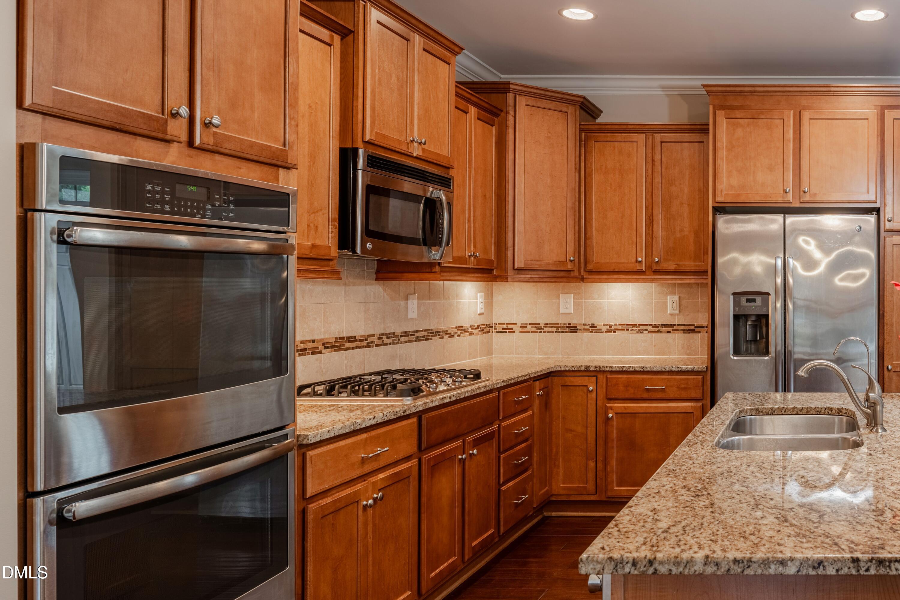820 Lemongrass Lane Property Photo 11