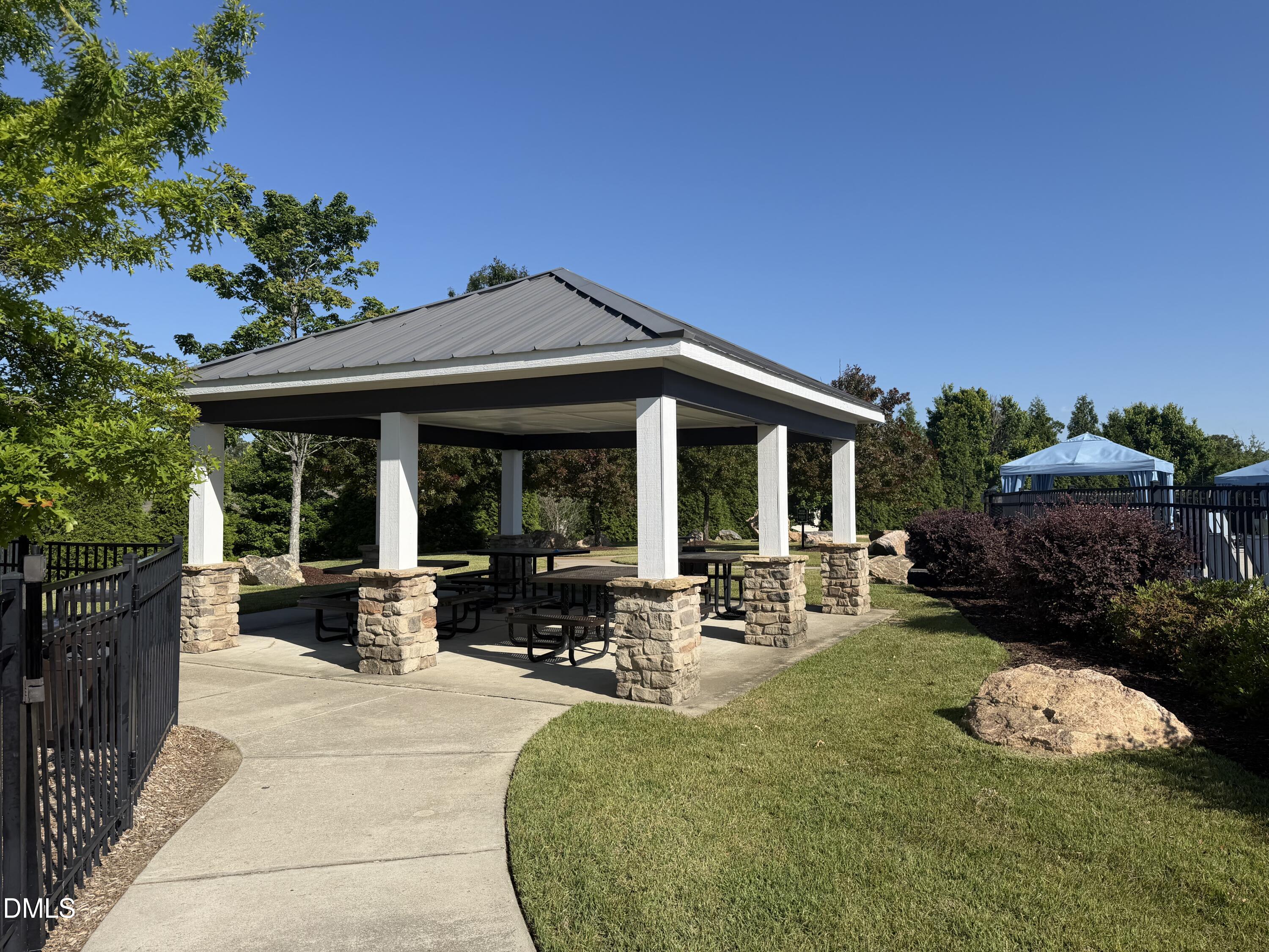 820 Lemongrass Lane Property Photo 44