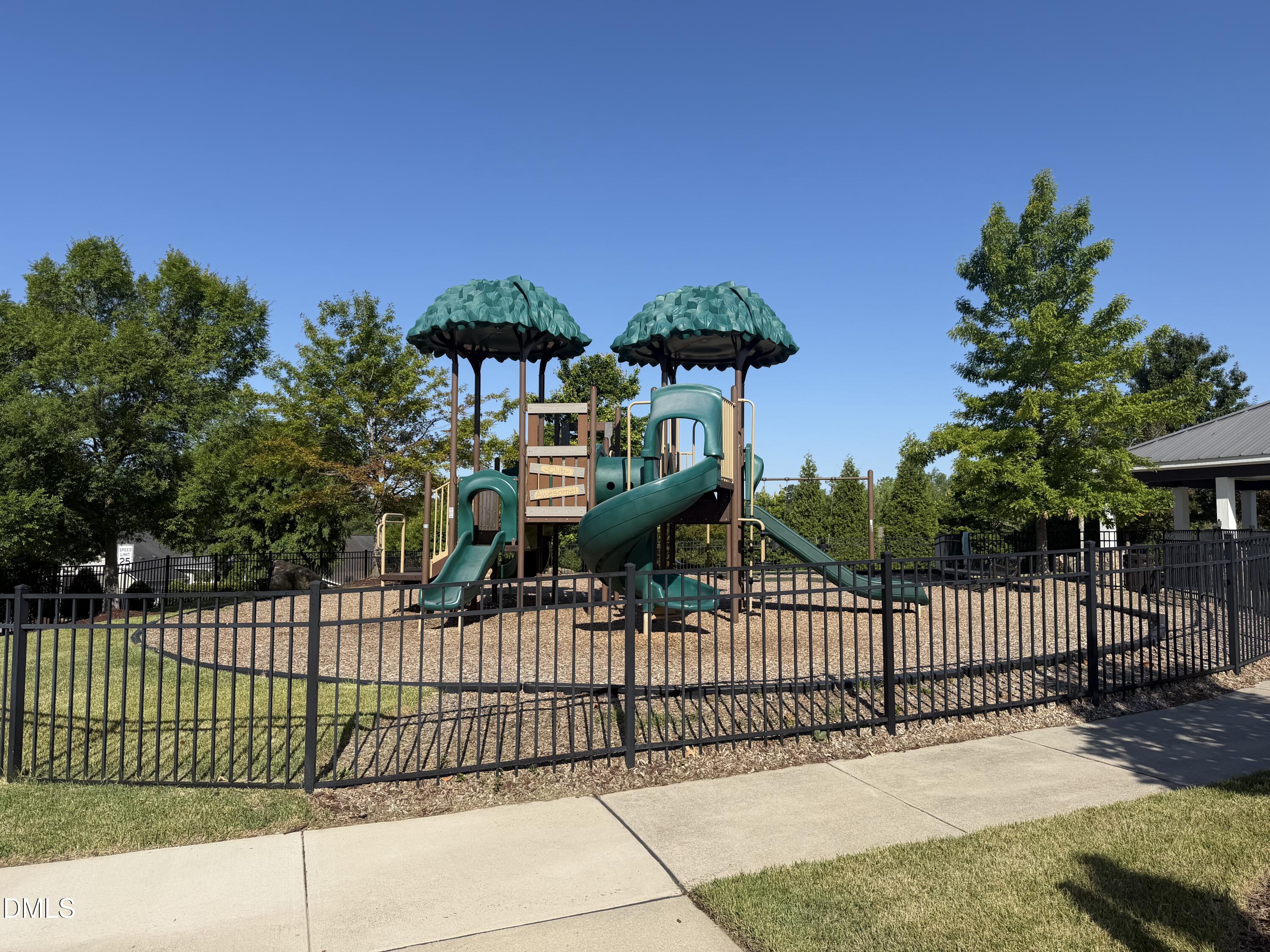 820 Lemongrass Lane Property Photo 46
