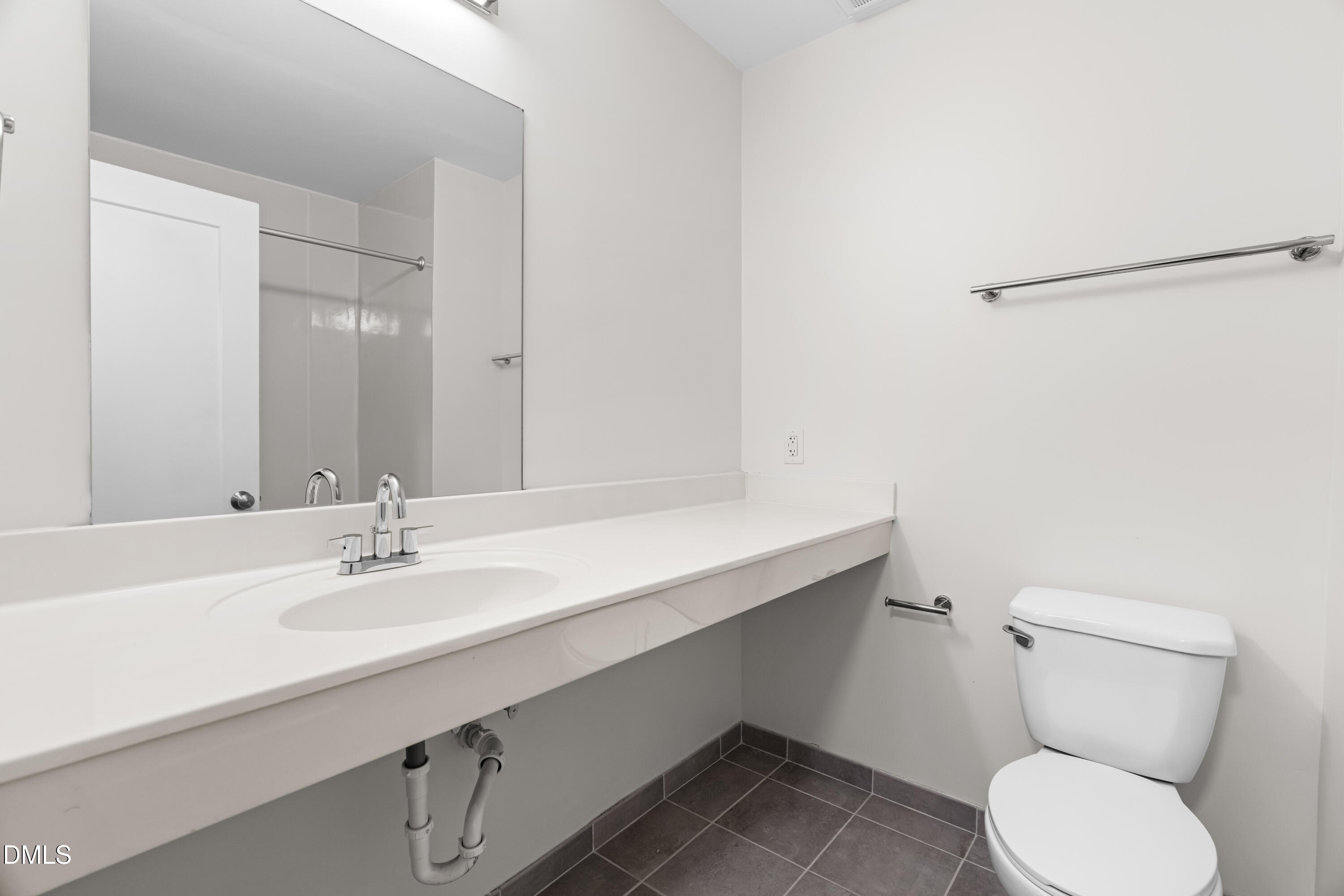5104 Hollyridge Drive 103 Property Photo 12