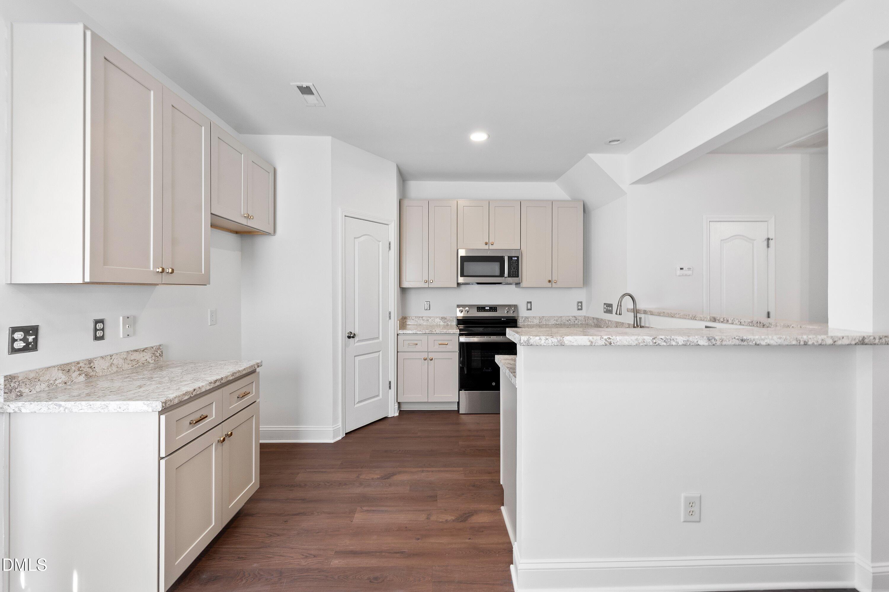6104 San Marcos Way Property Photo 15