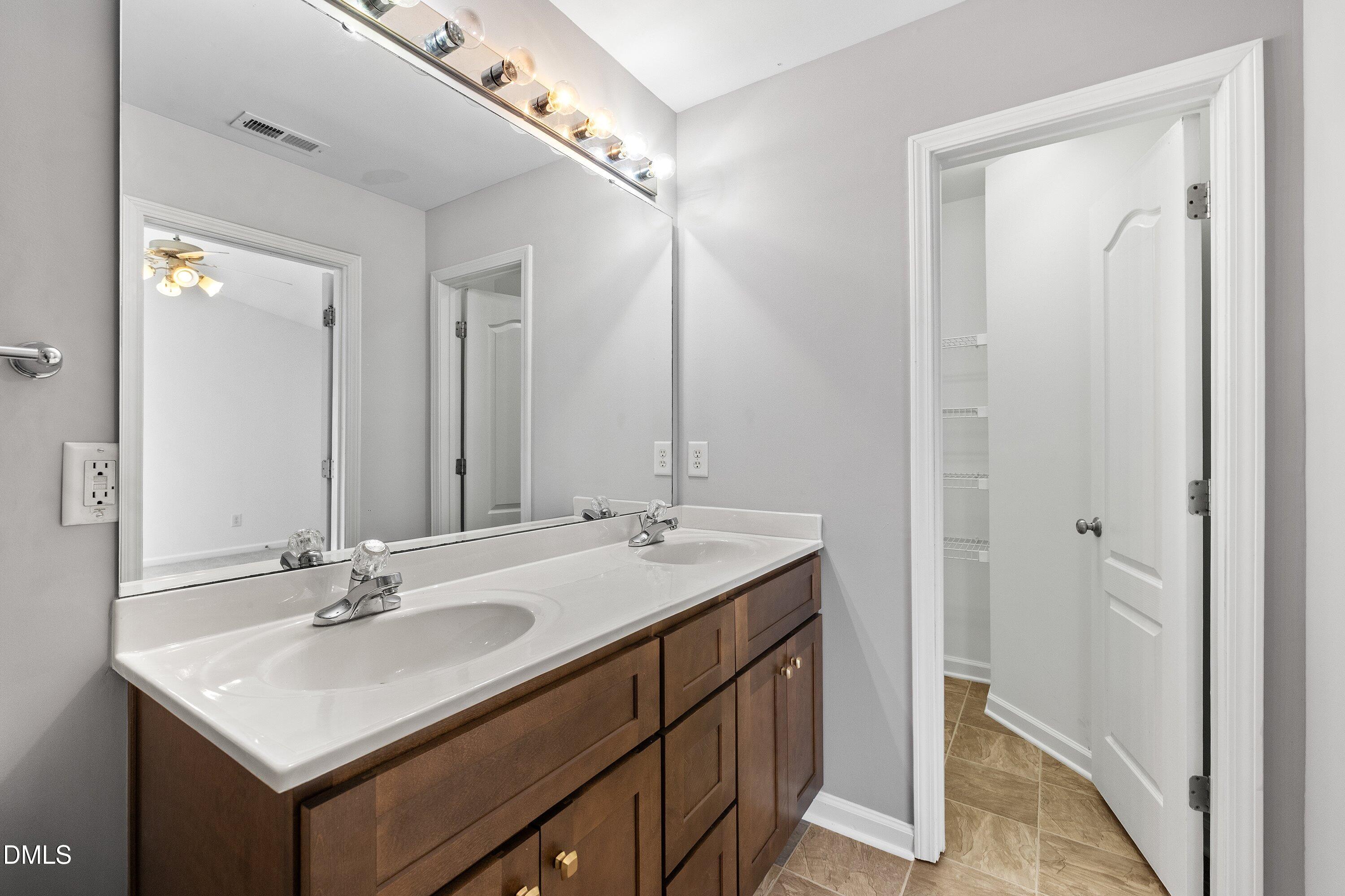 6104 San Marcos Way Property Photo 28