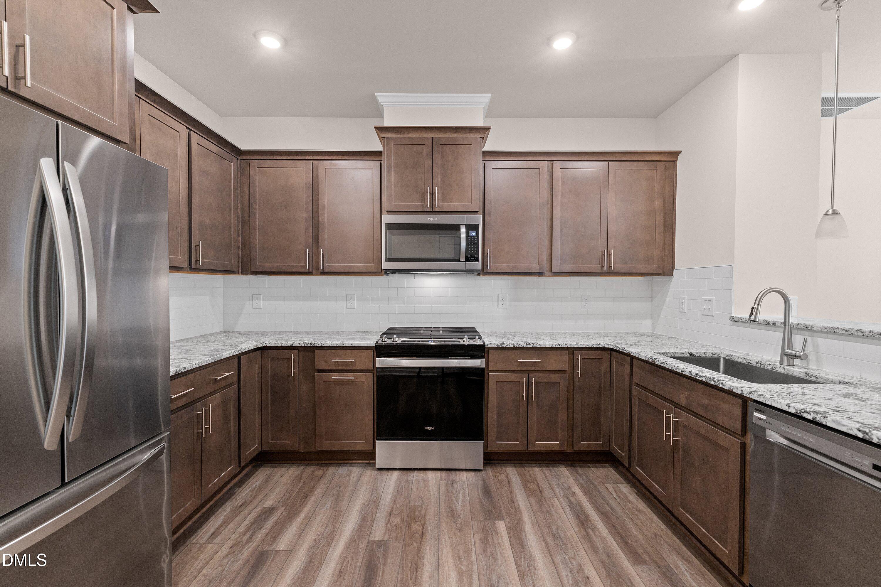 5702 Volos Avenue Property Photo 14