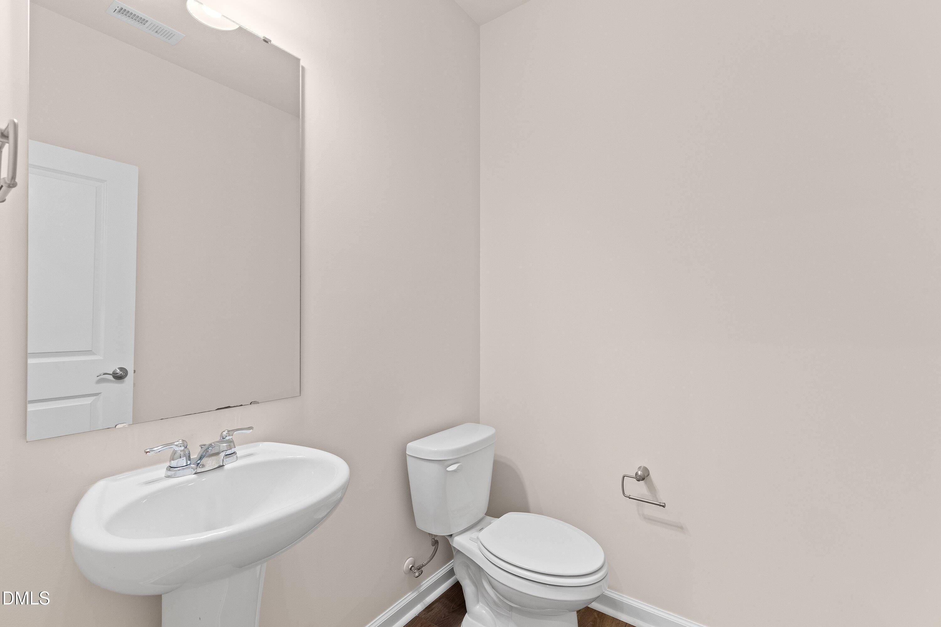 5702 Volos Avenue Property Photo 19