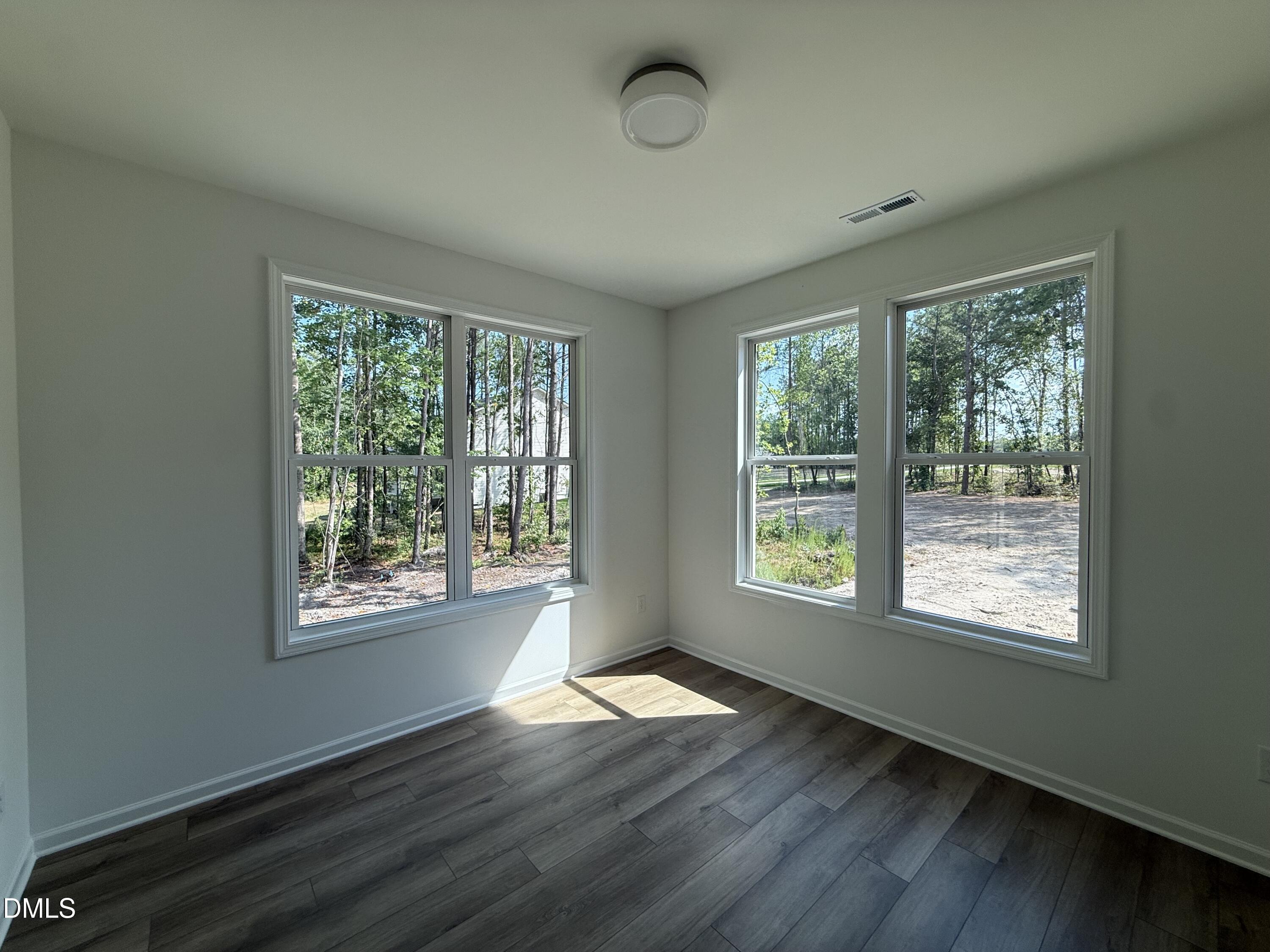 10416 Hamish Drive Property Photo 5