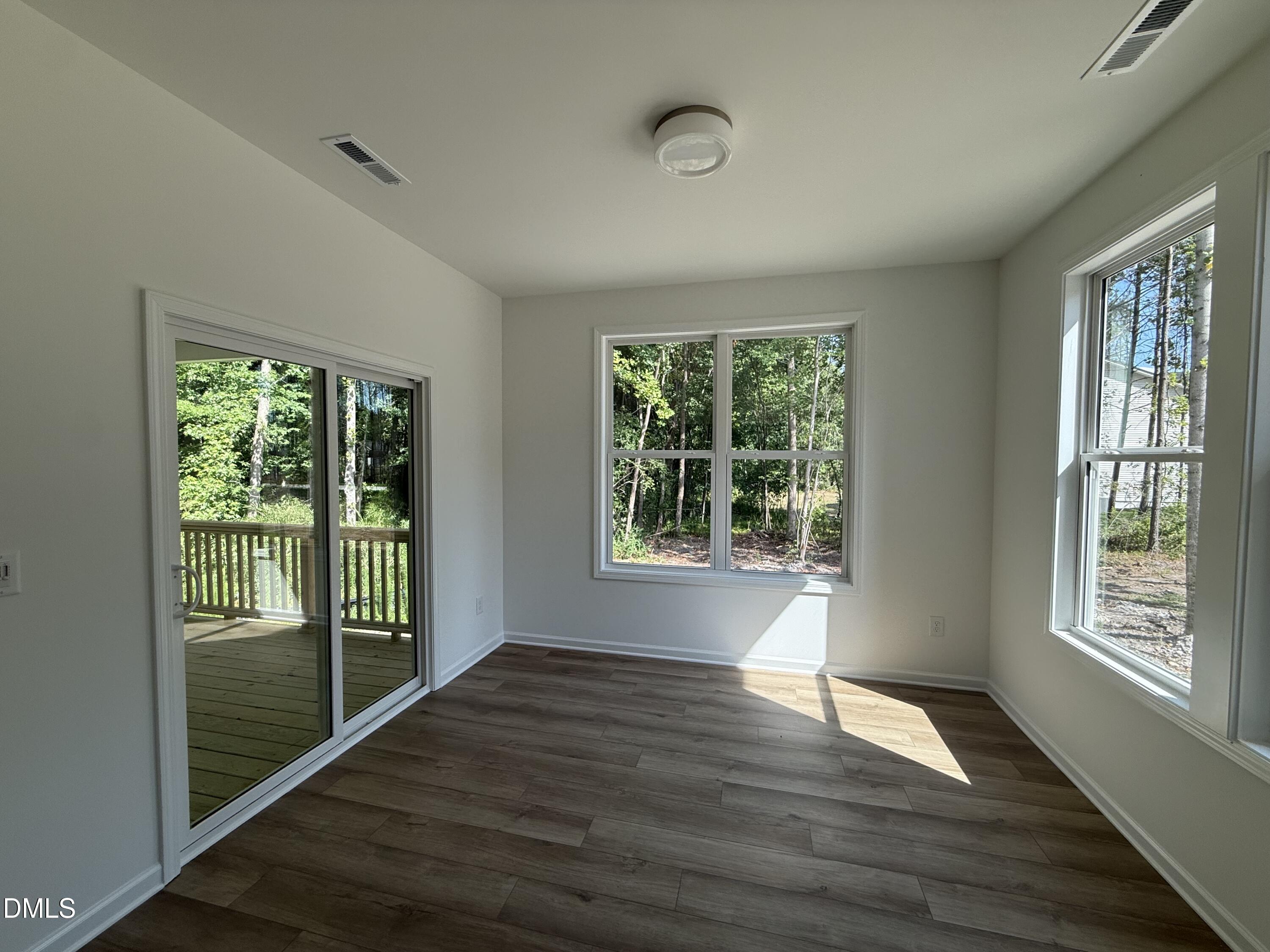 10416 Hamish Drive Property Photo 6