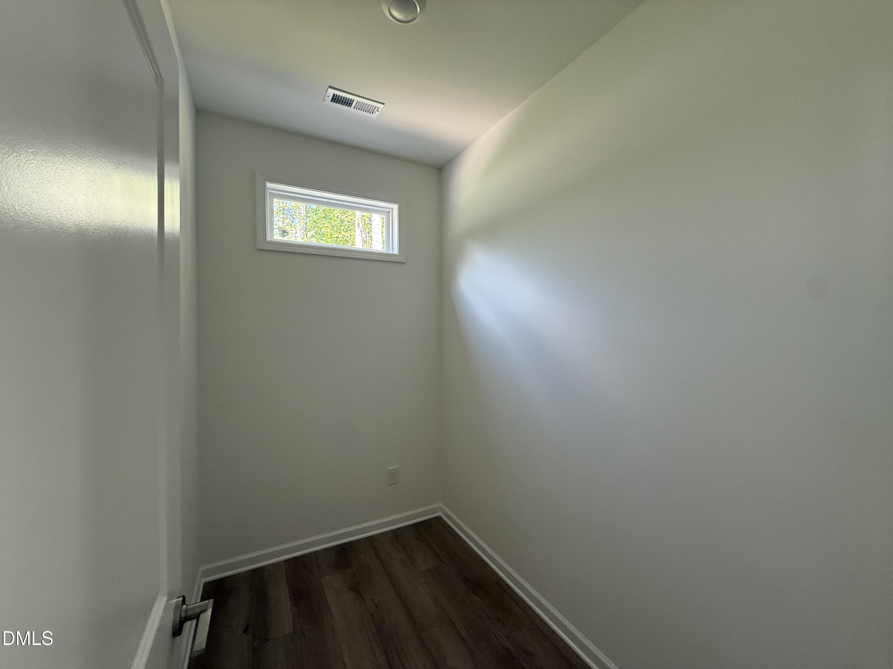 10416 Hamish Drive Property Photo 9