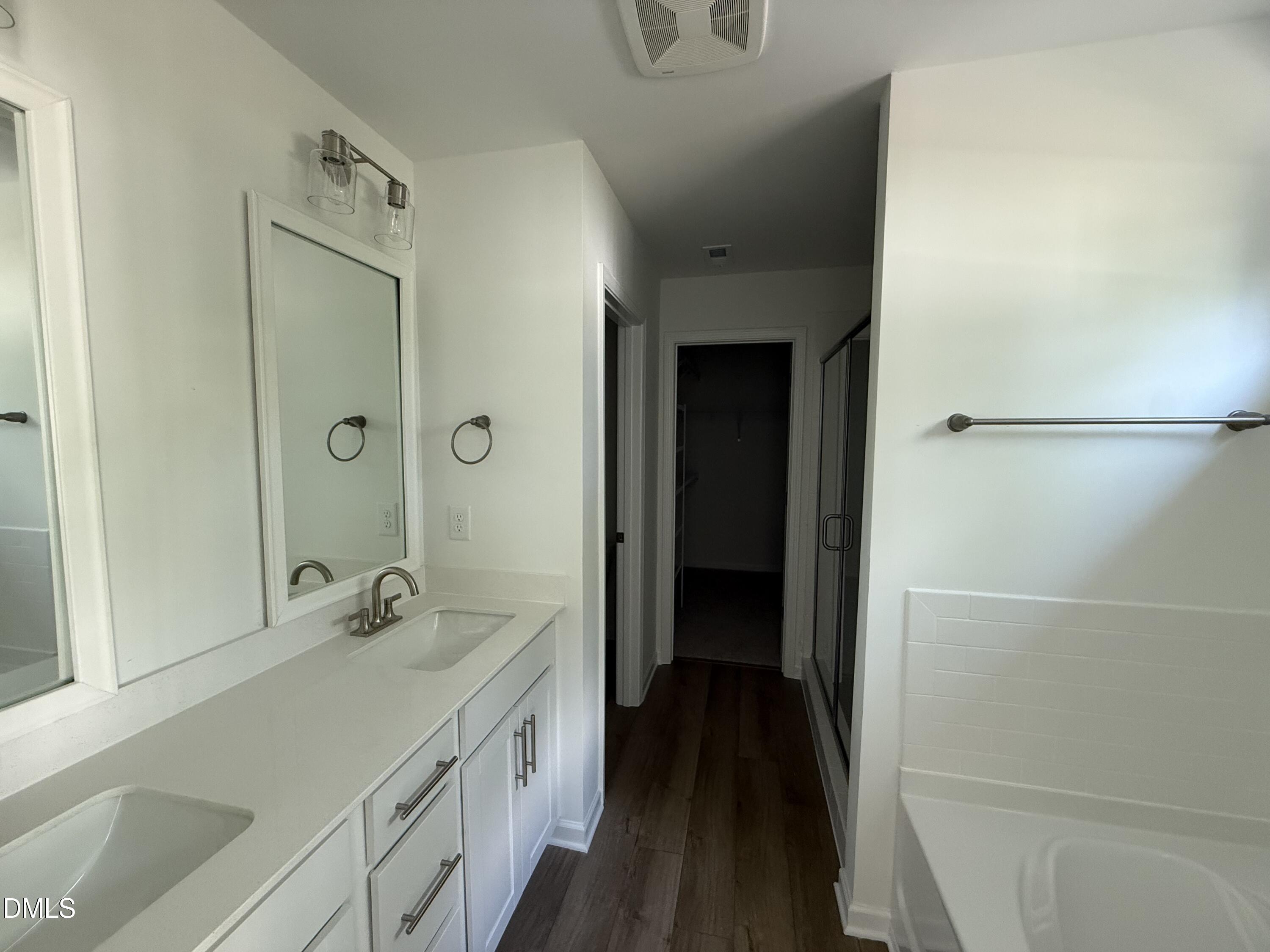 10416 Hamish Drive Property Photo 12