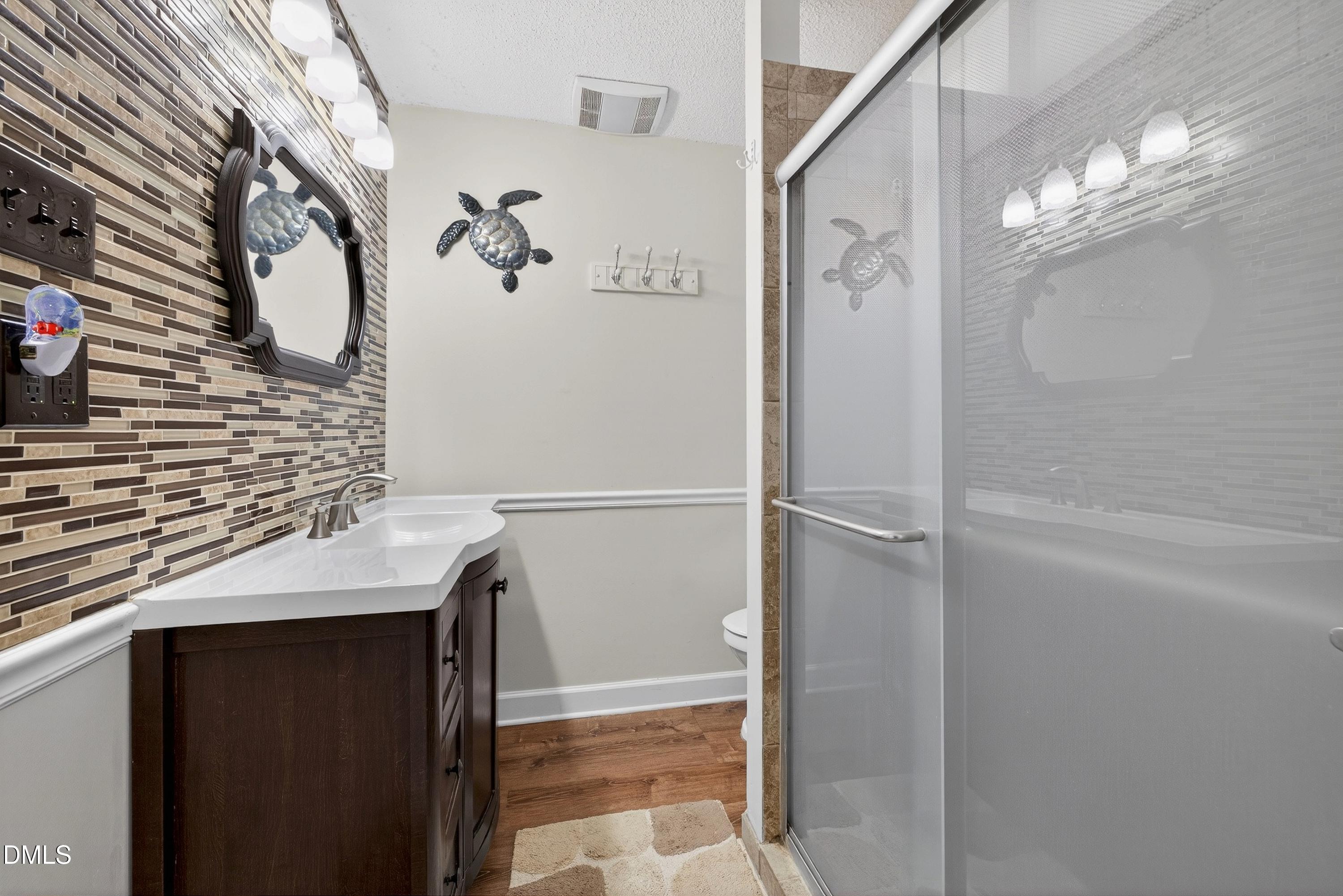 5931 S Sharon Drive Property Photo 10