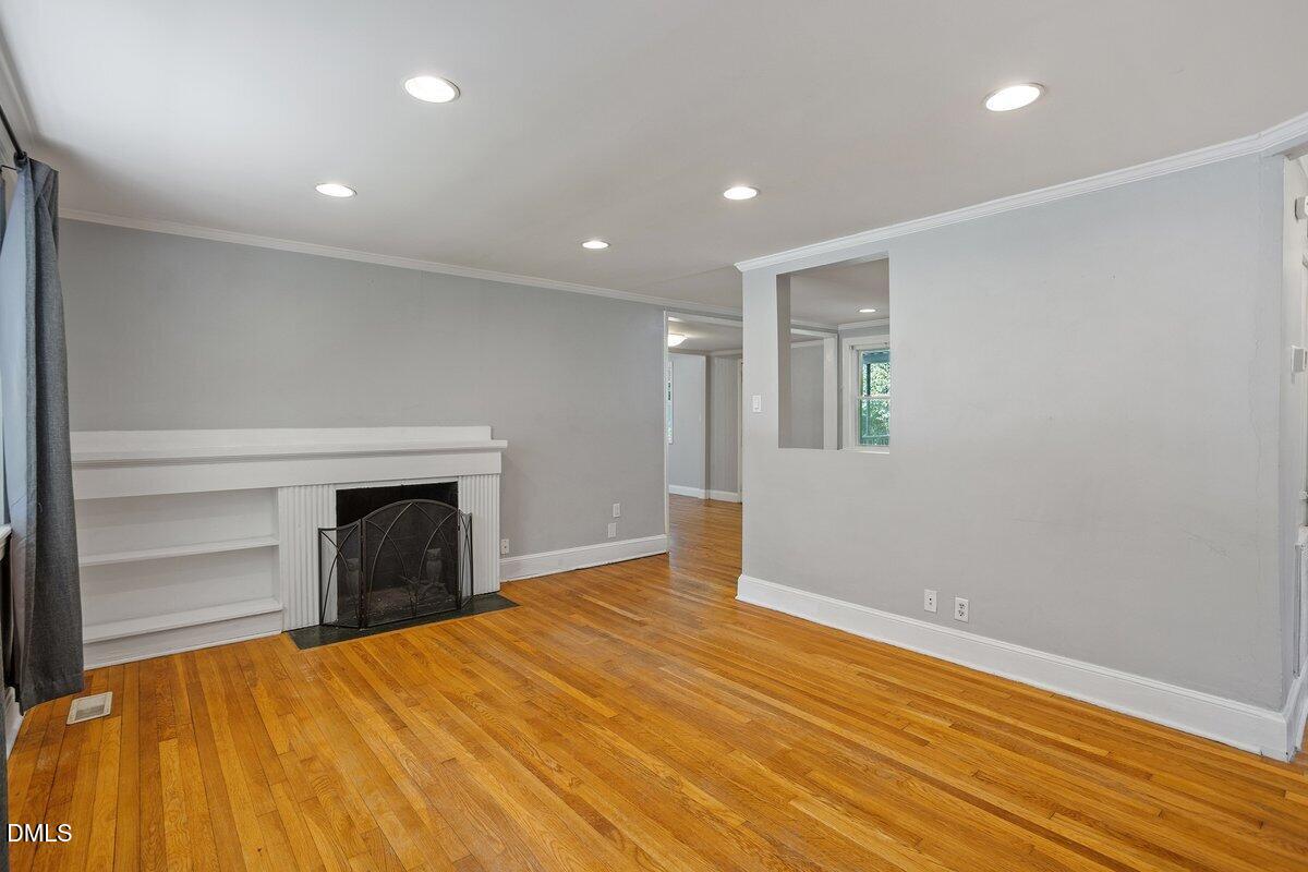 1111 Brookside Drive Property Photo 3