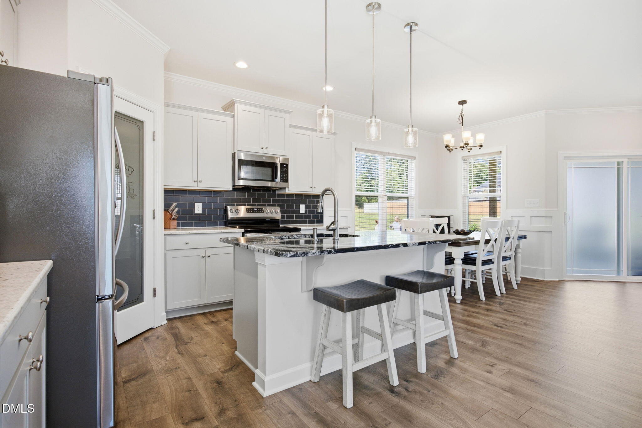 49 Golden View Place Property Photo 12