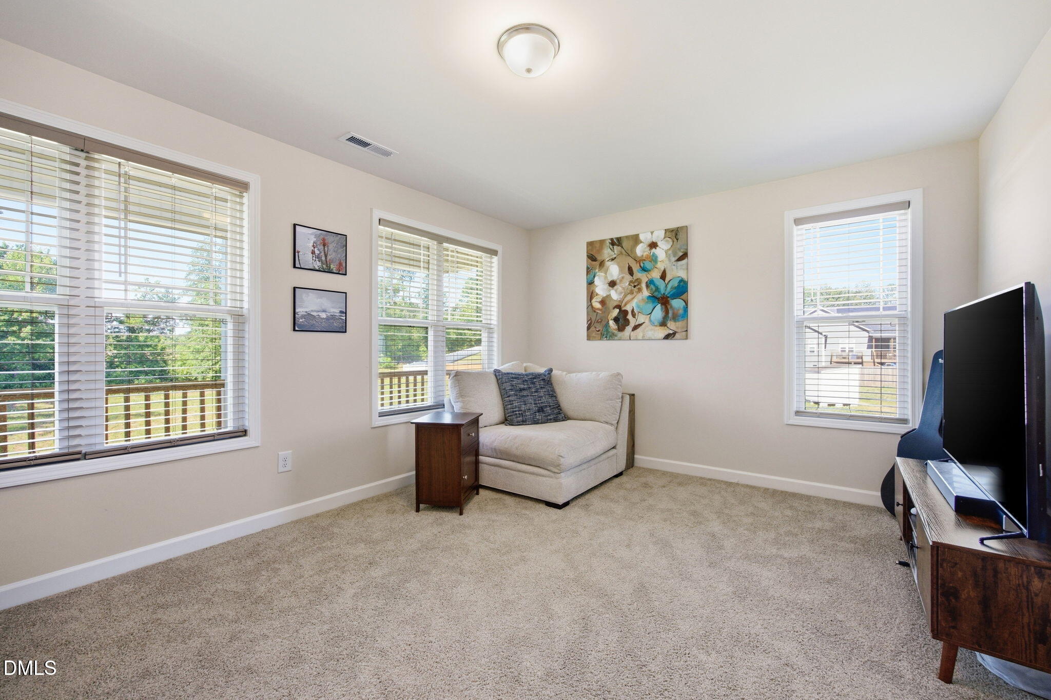 49 Golden View Place Property Photo 27