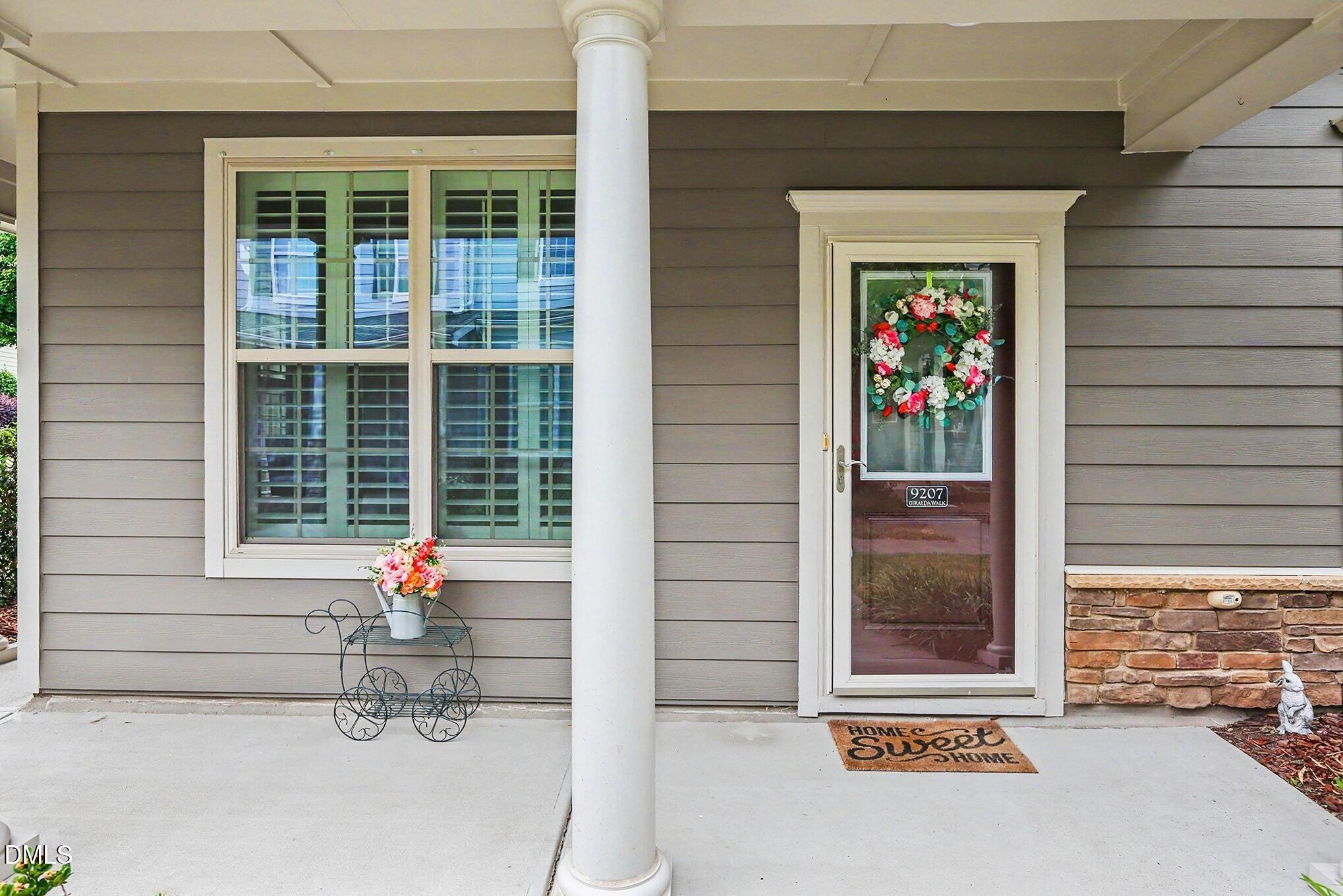 9207 Giralda Walk Property Photo 6