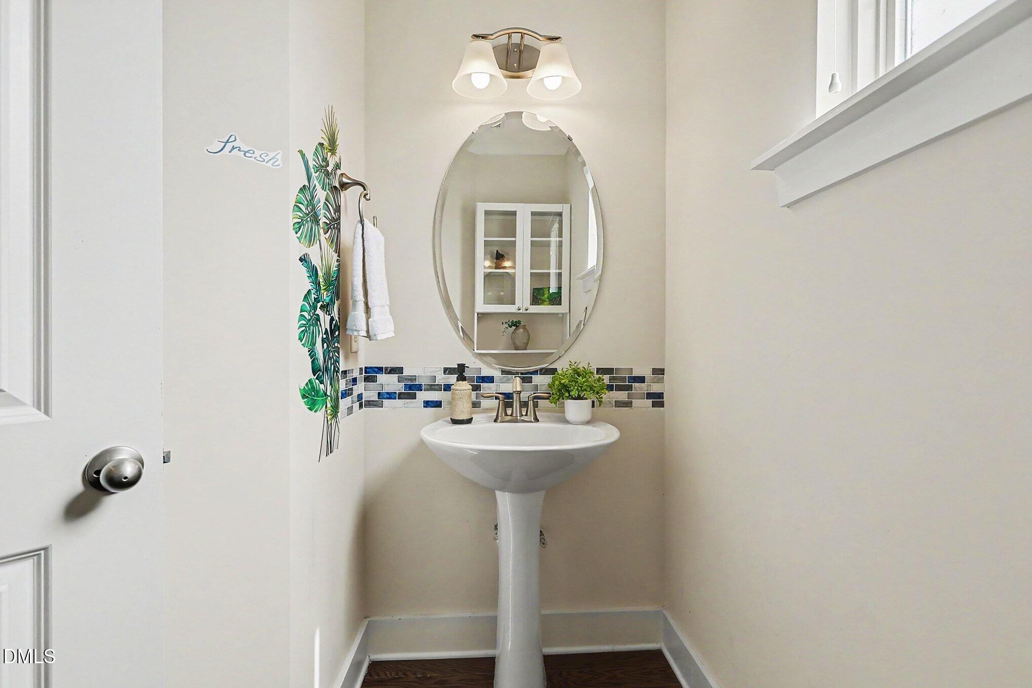 9207 Giralda Walk Property Photo 18