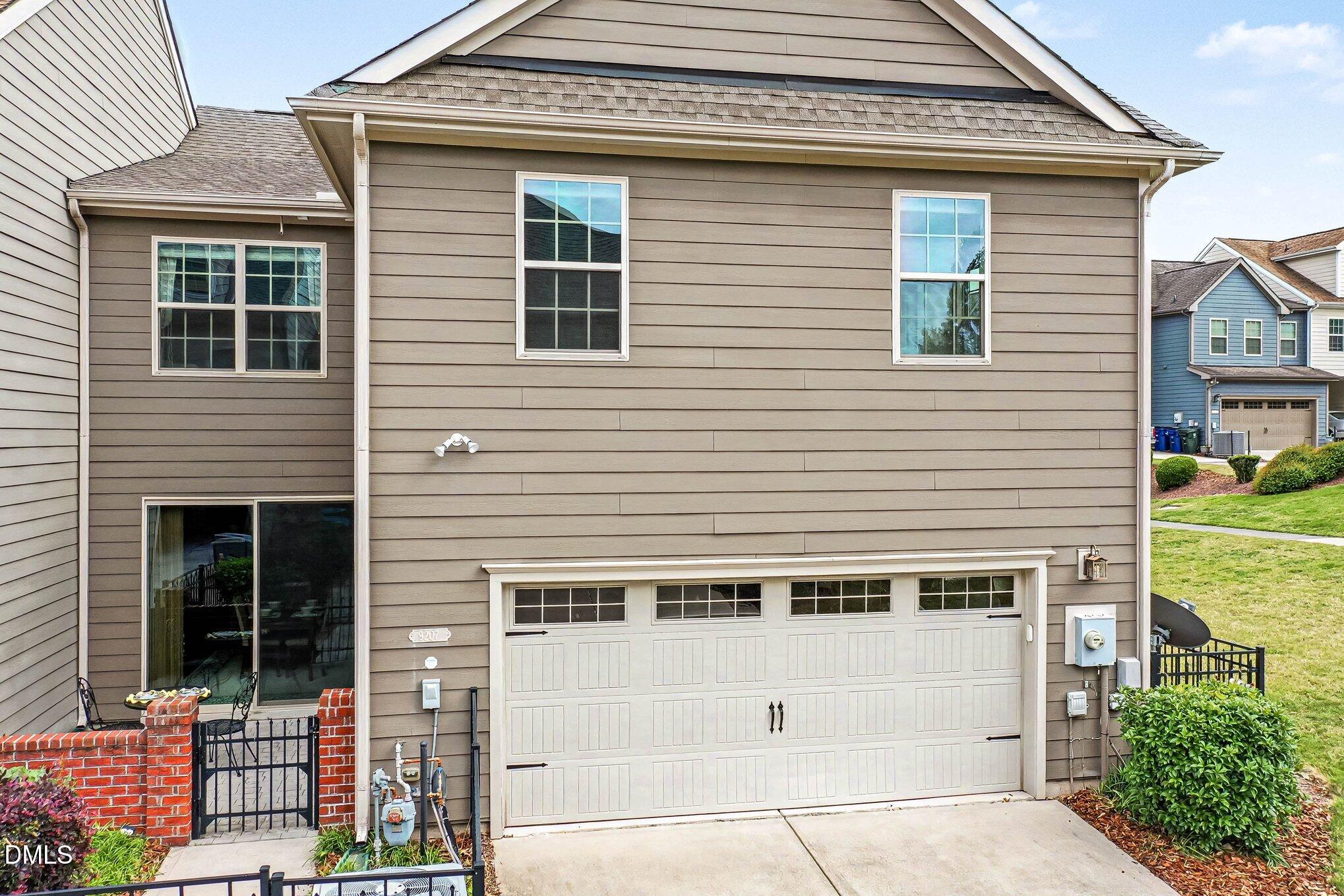9207 Giralda Walk Property Photo 29