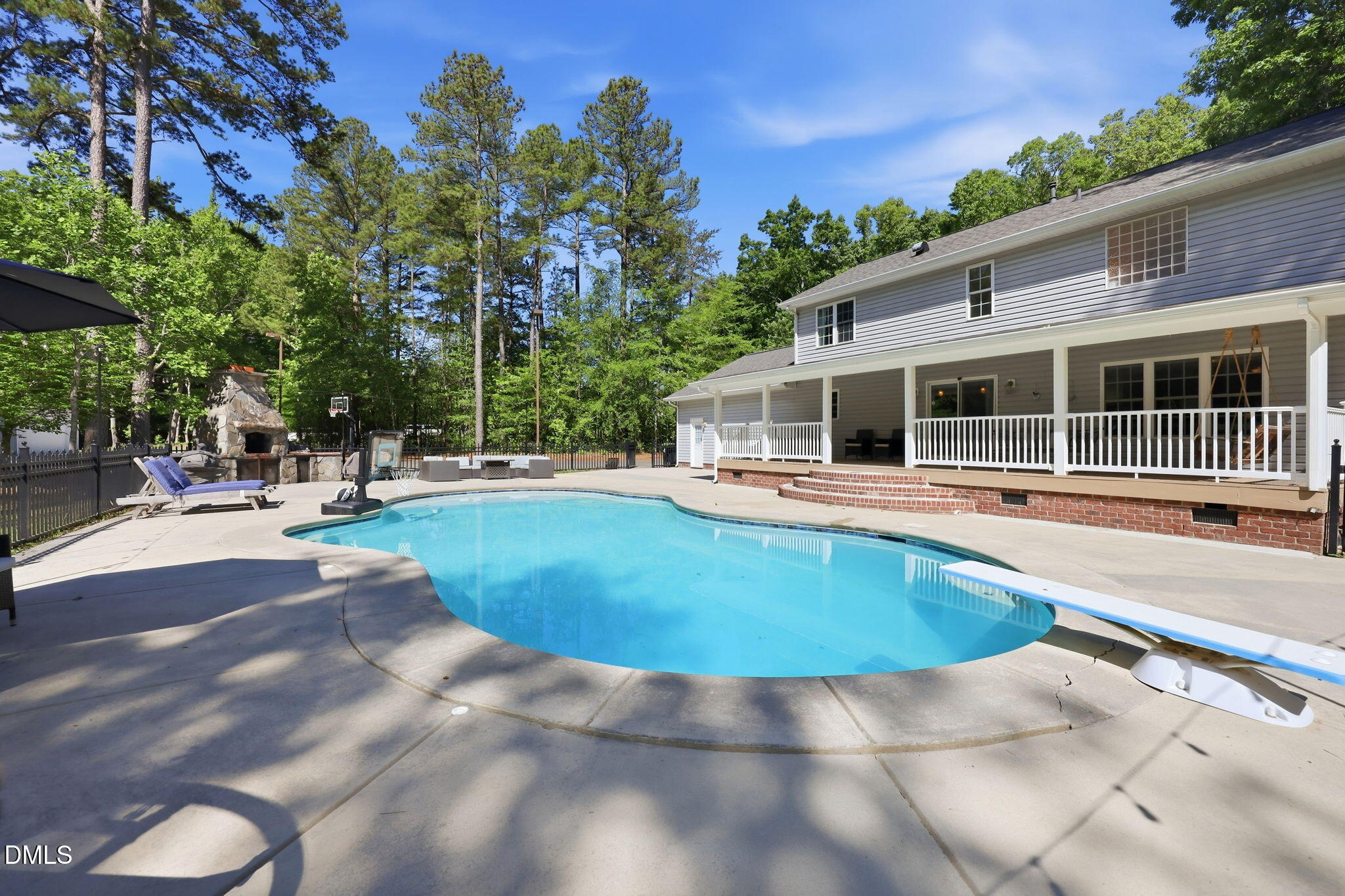 6200 Cricket Creek Lane Property Photo 1