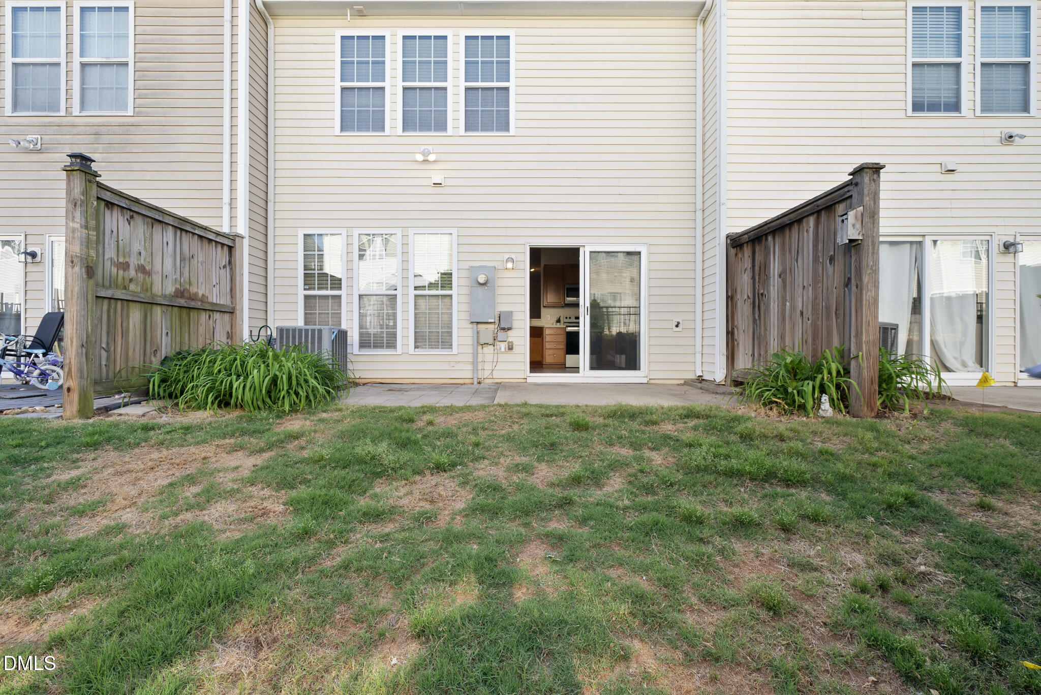 8402 Saltwood Place Property Photo 27