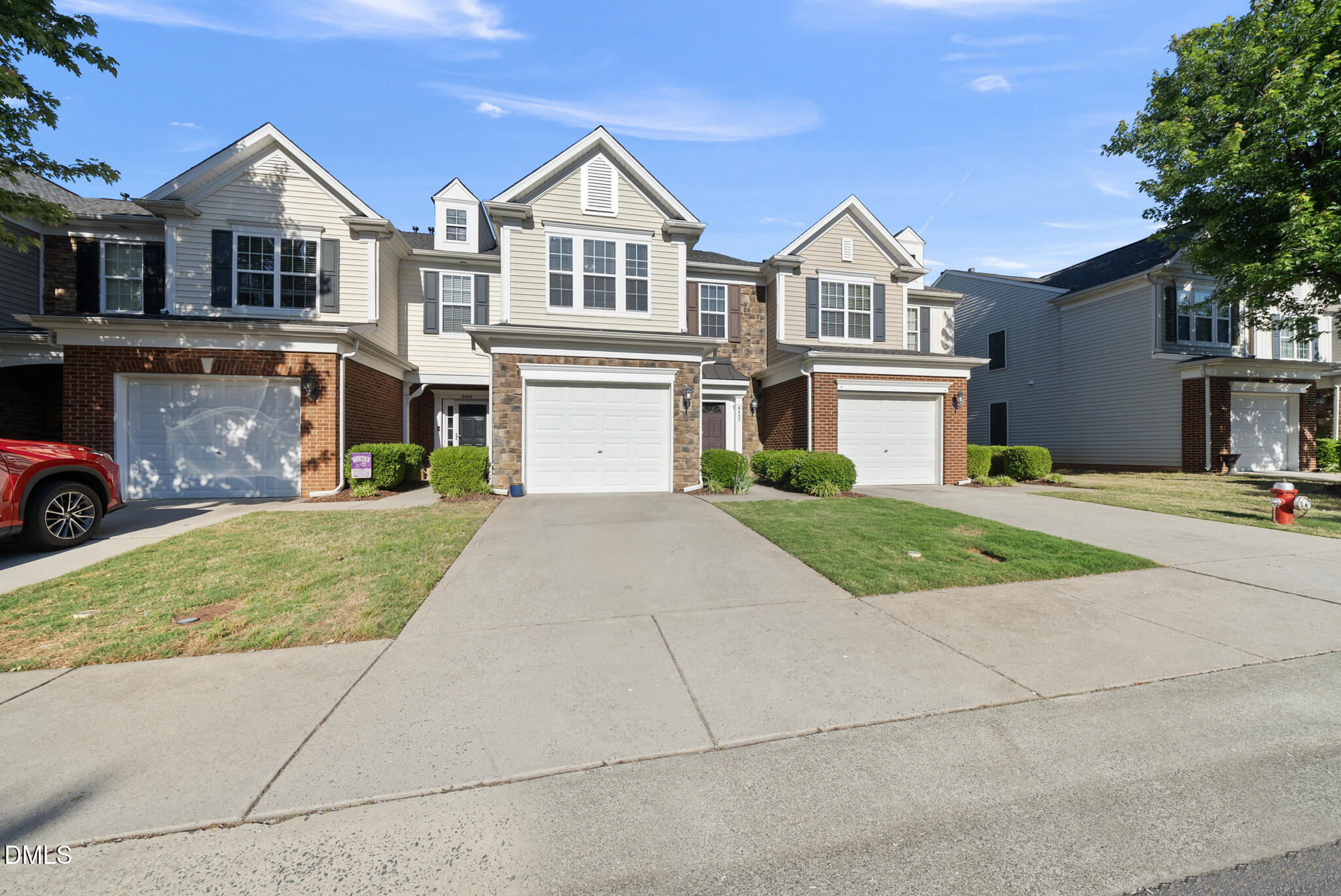 8402 Saltwood Place Property Photo 34