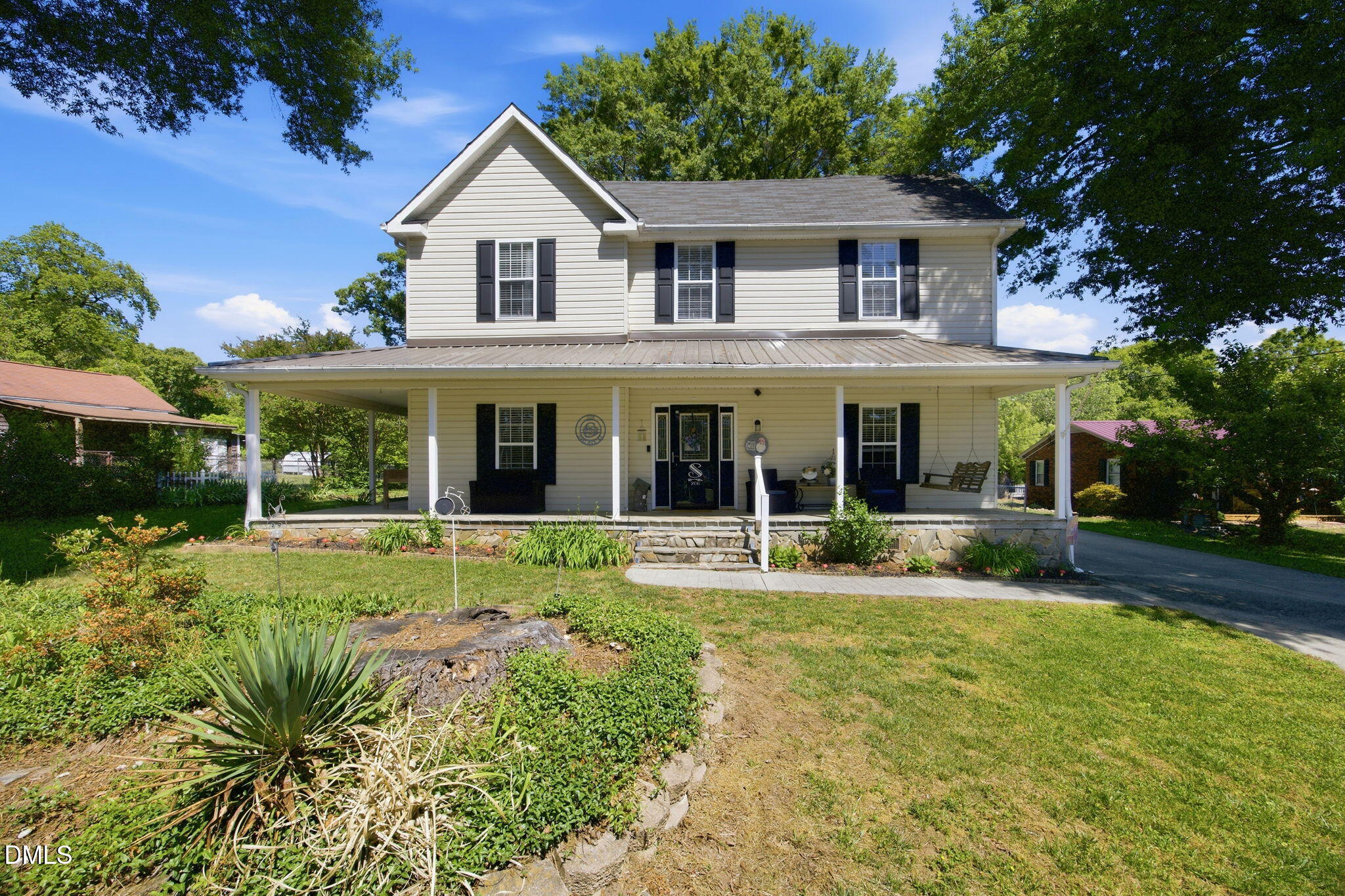 206 Third Avenue SE